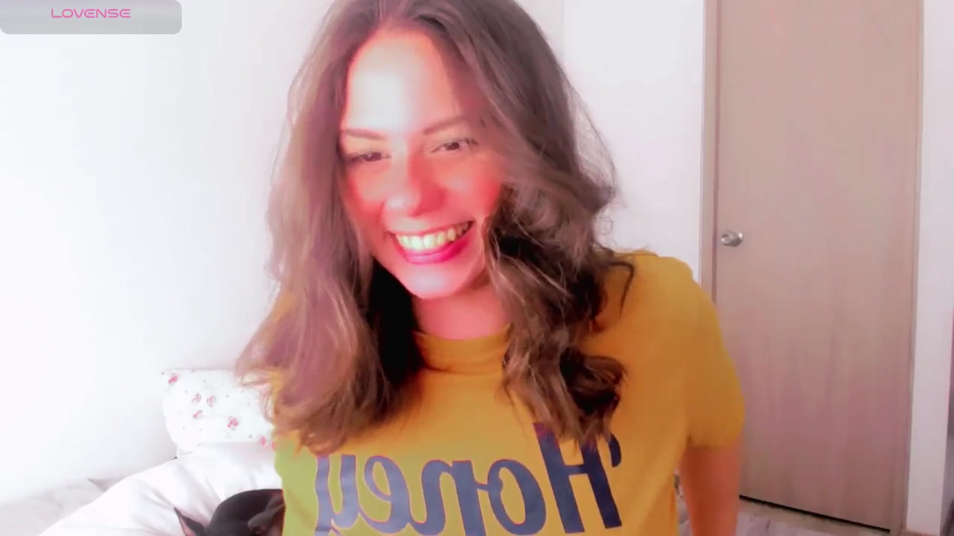 Gallery image thumbnail from ABlackBee's myfreecams stream on, 06/18/2025, 15:42 image 16 of 20