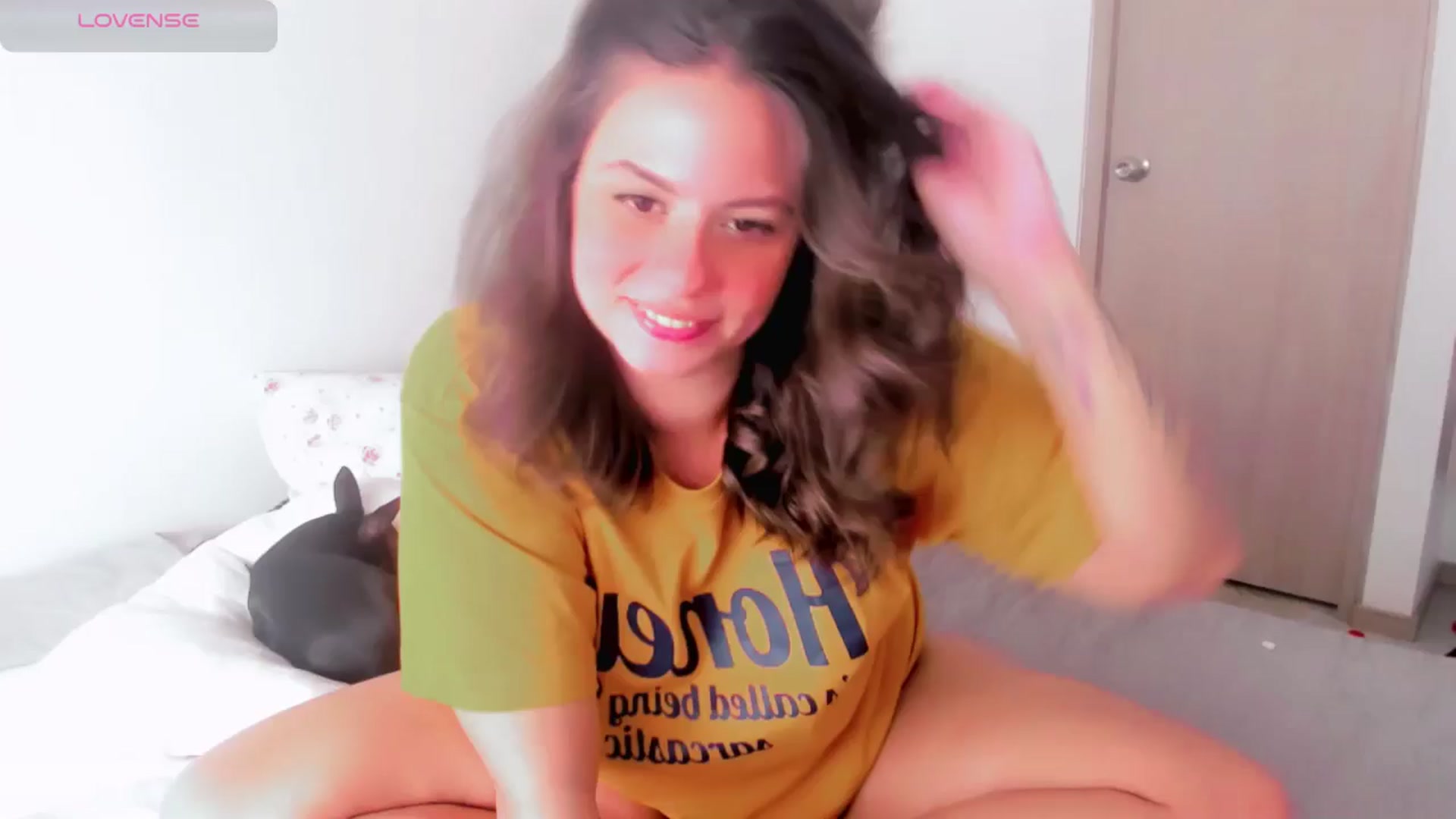 Gallery image thumbnail from ABlackBee's myfreecams stream on, 06/18/2025, 15:42 image 5 of 20