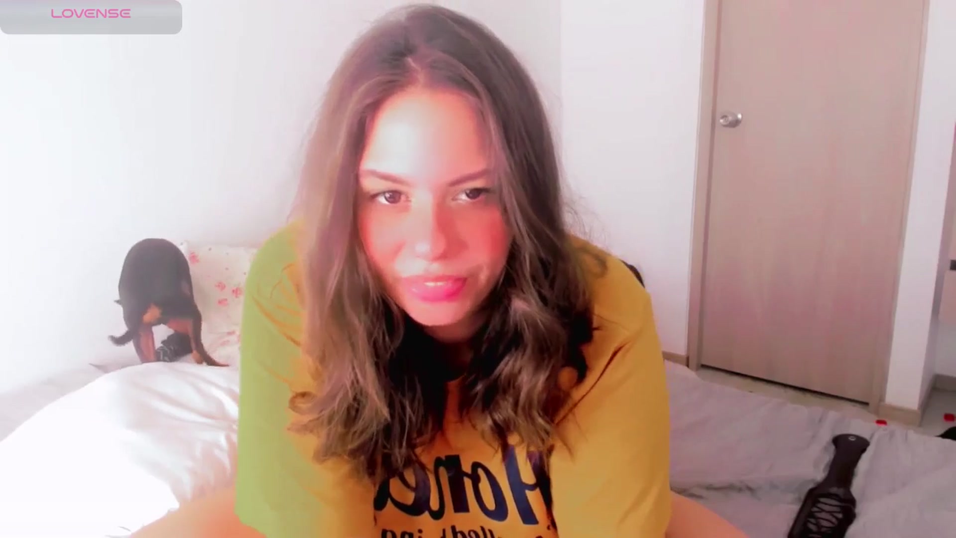 Gallery image thumbnail from ABlackBee's myfreecams stream on, 06/18/2025, 16:39 image 11 of 20