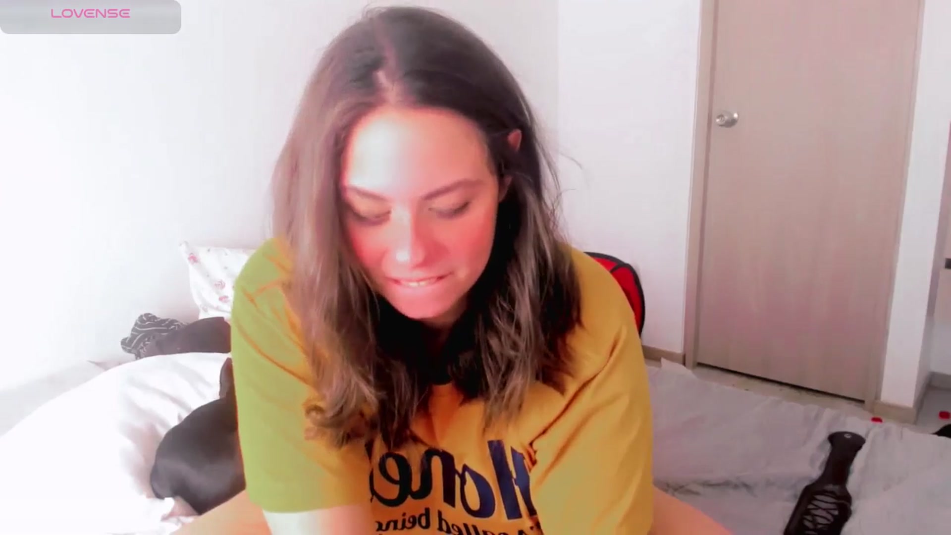 Gallery image thumbnail from ABlackBee's myfreecams stream on, 06/18/2025, 16:39 image 13 of 20