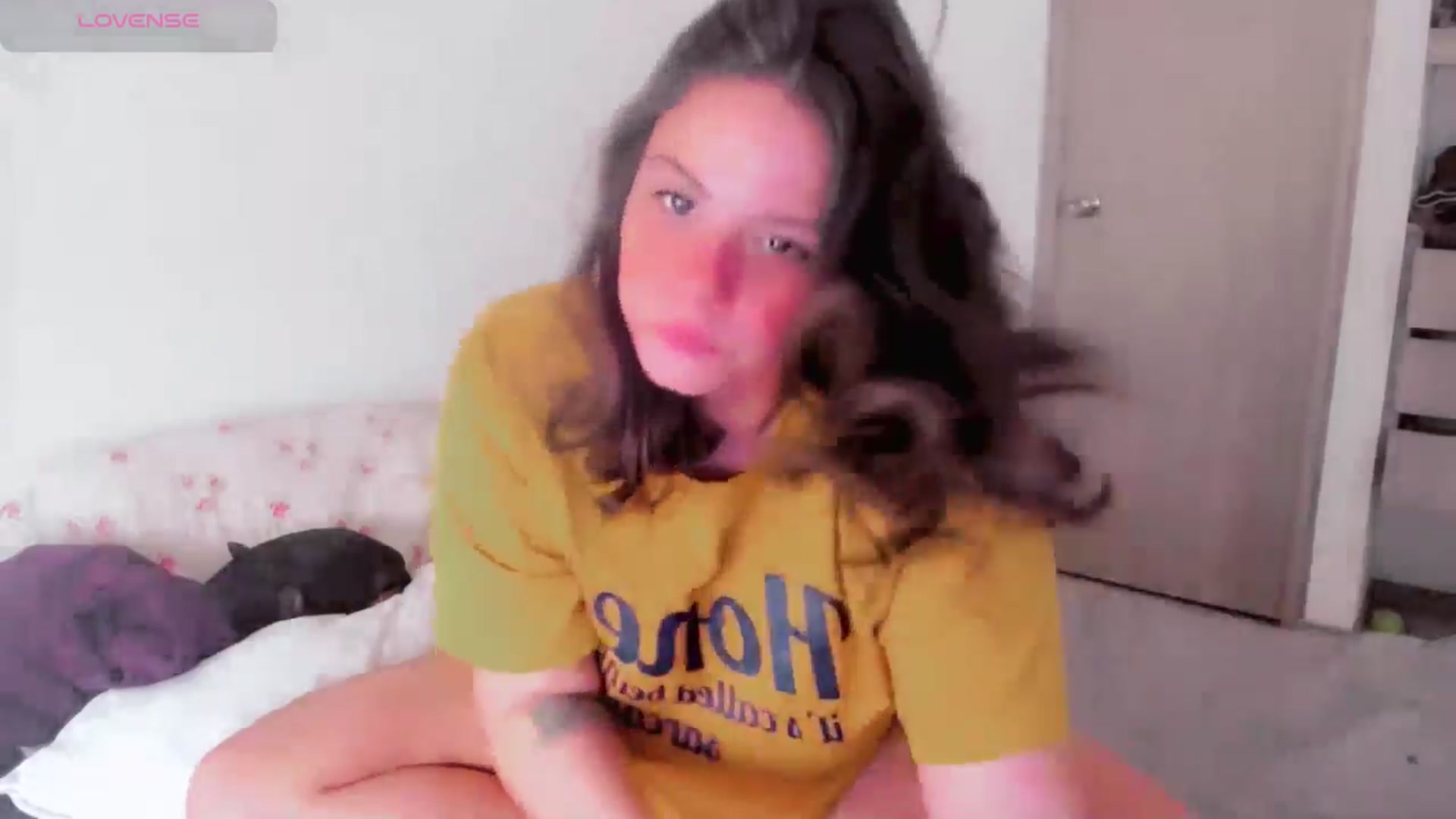 Gallery image thumbnail from ABlackBee's myfreecams stream on, 06/24/2025, 20:42 image 13 of 20