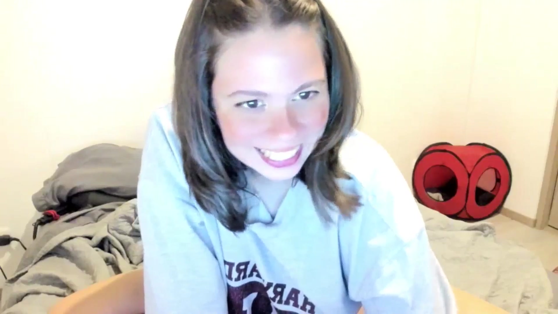 Gallery image thumbnail from ABlackBee's myfreecams stream on, 08/28/2025, 02:01 image 20 of 20