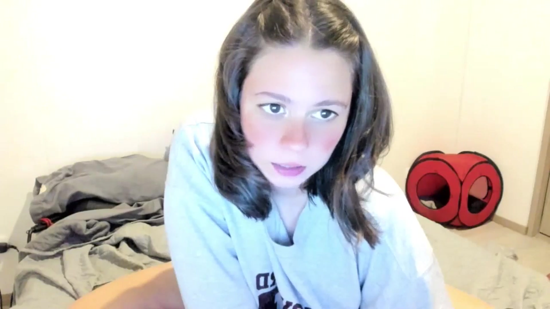Gallery image thumbnail from ABlackBee's myfreecams stream on, 08/28/2025, 02:01 image 12 of 20