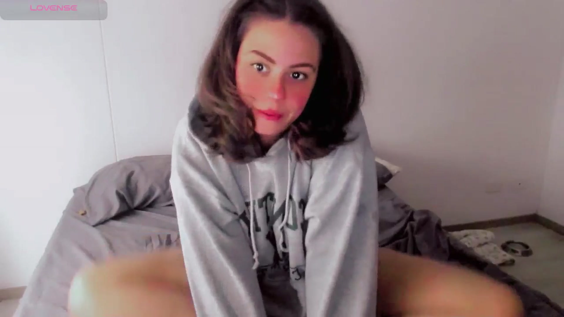 Gallery image thumbnail from ABlackBee's myfreecams stream on, 09/15/2025, 22:15 image 2 of 20
