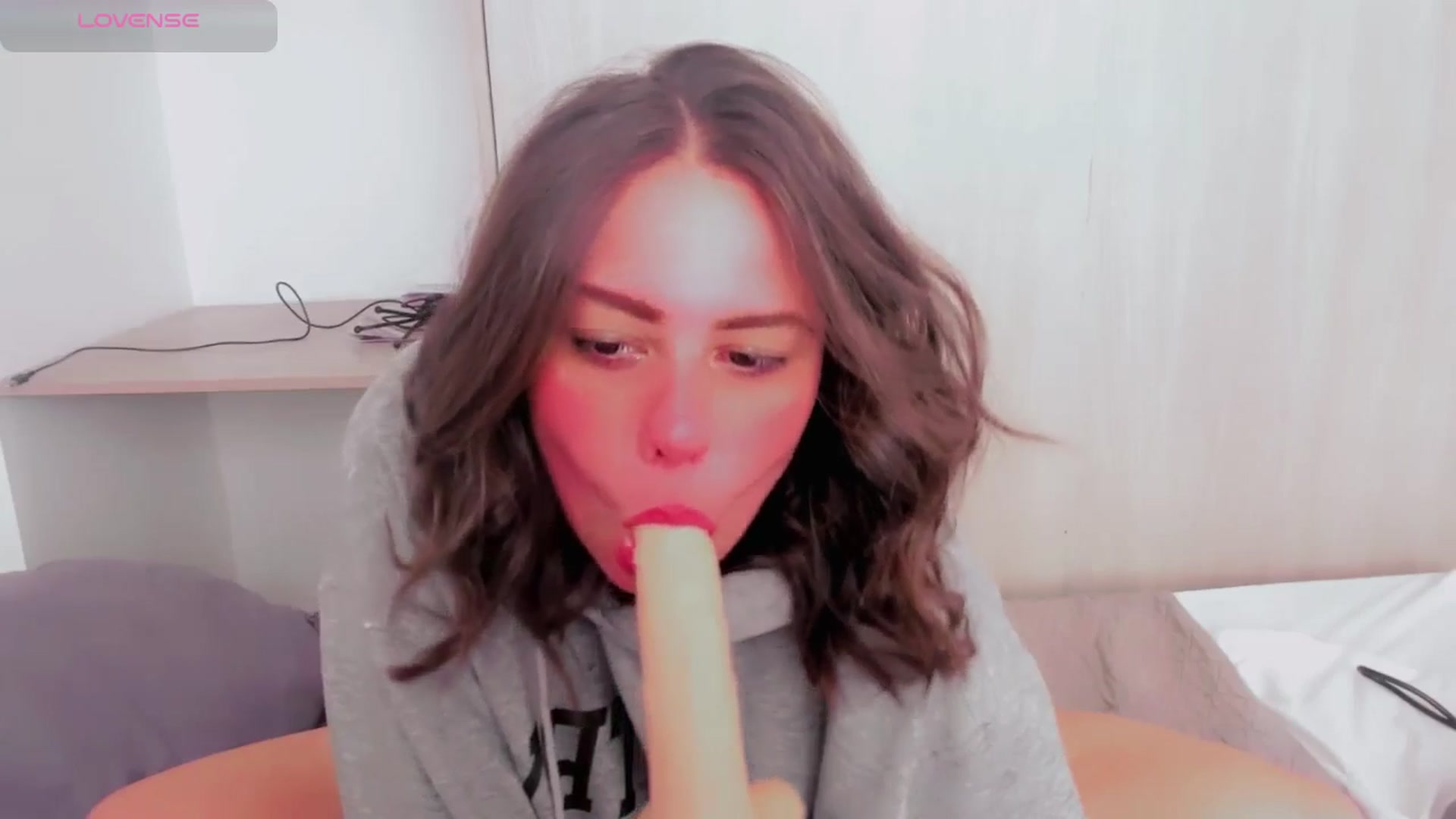 Gallery image thumbnail from ABlackBee's myfreecams stream on, 09/26/2025, 22:35 image 8 of 20