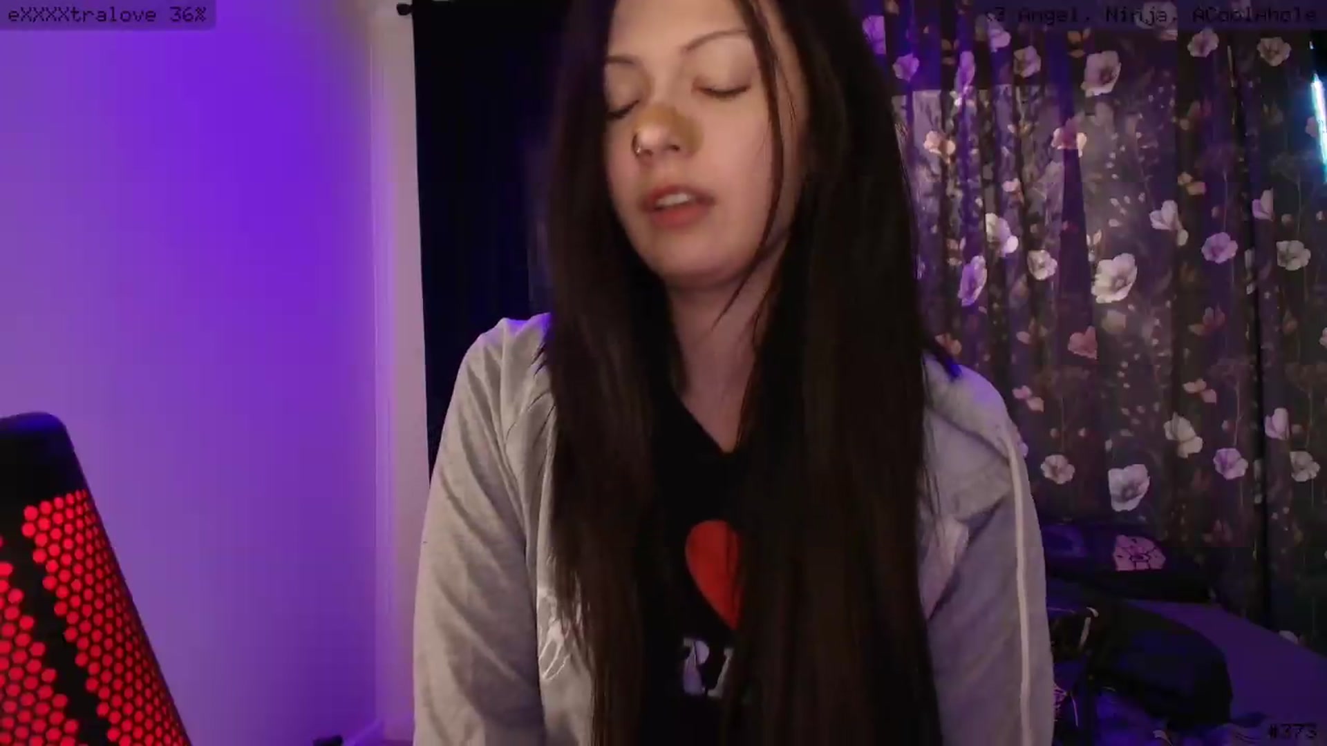 Gallery image thumbnail from ACoolRoom's myfreecams stream on, 07/16/2026, 06:42 image 20 of 20