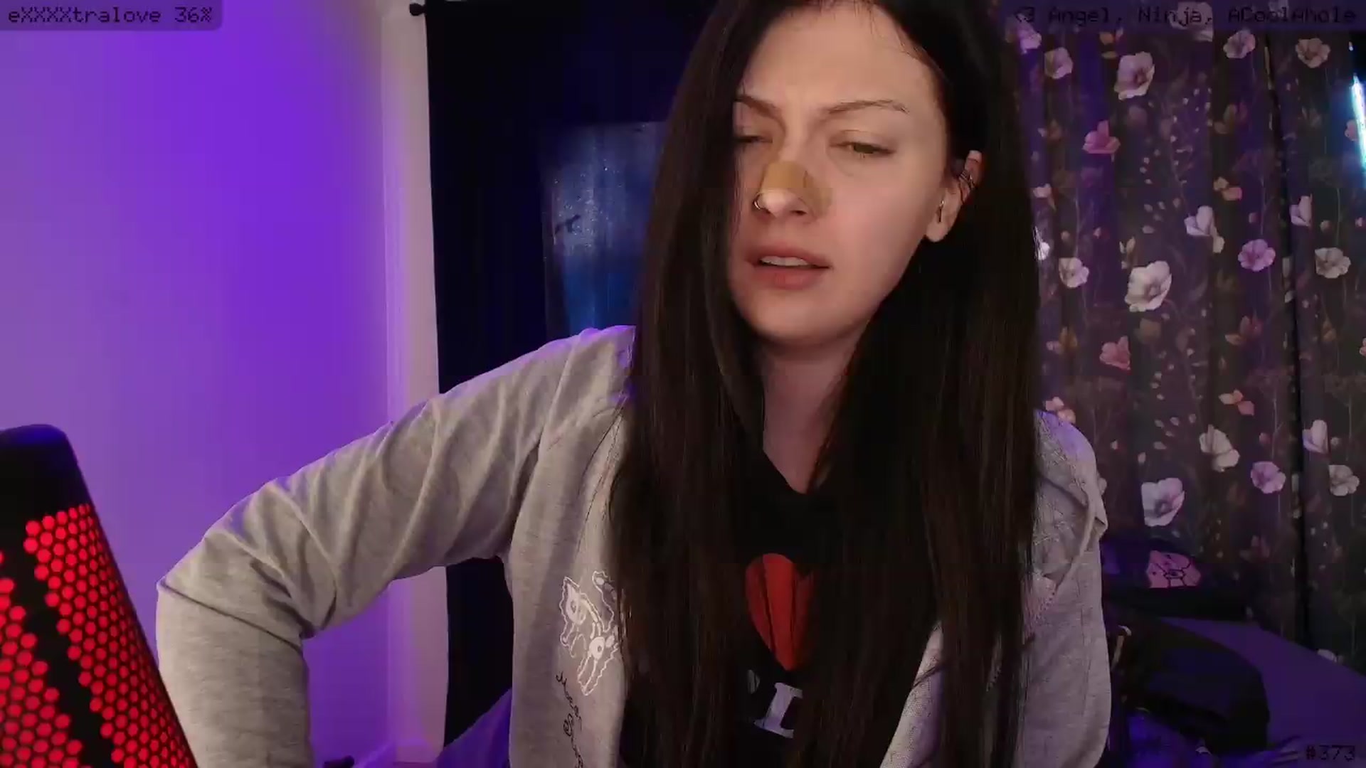 Gallery image thumbnail from ACoolRoom's myfreecams stream on, 07/16/2026, 06:42 image 17 of 20