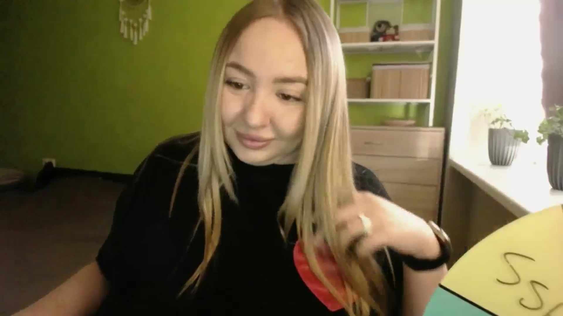 Gallery image thumbnail from ACutiexx's myfreecams stream on, 06/30/2025, 16:35 image 10 of 20