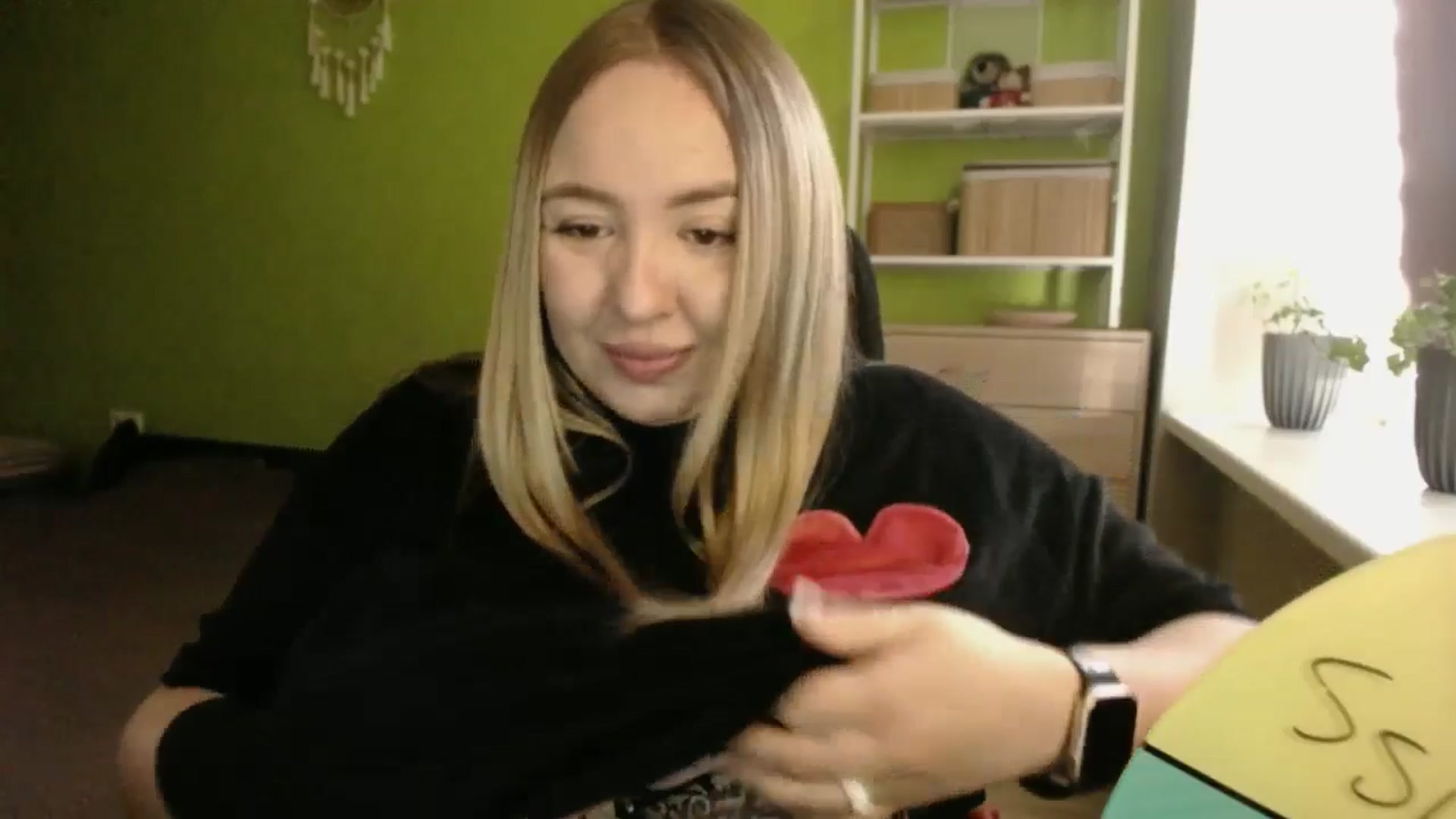 Gallery image thumbnail from ACutiexx's myfreecams stream on, 06/30/2025, 16:35 image 11 of 20