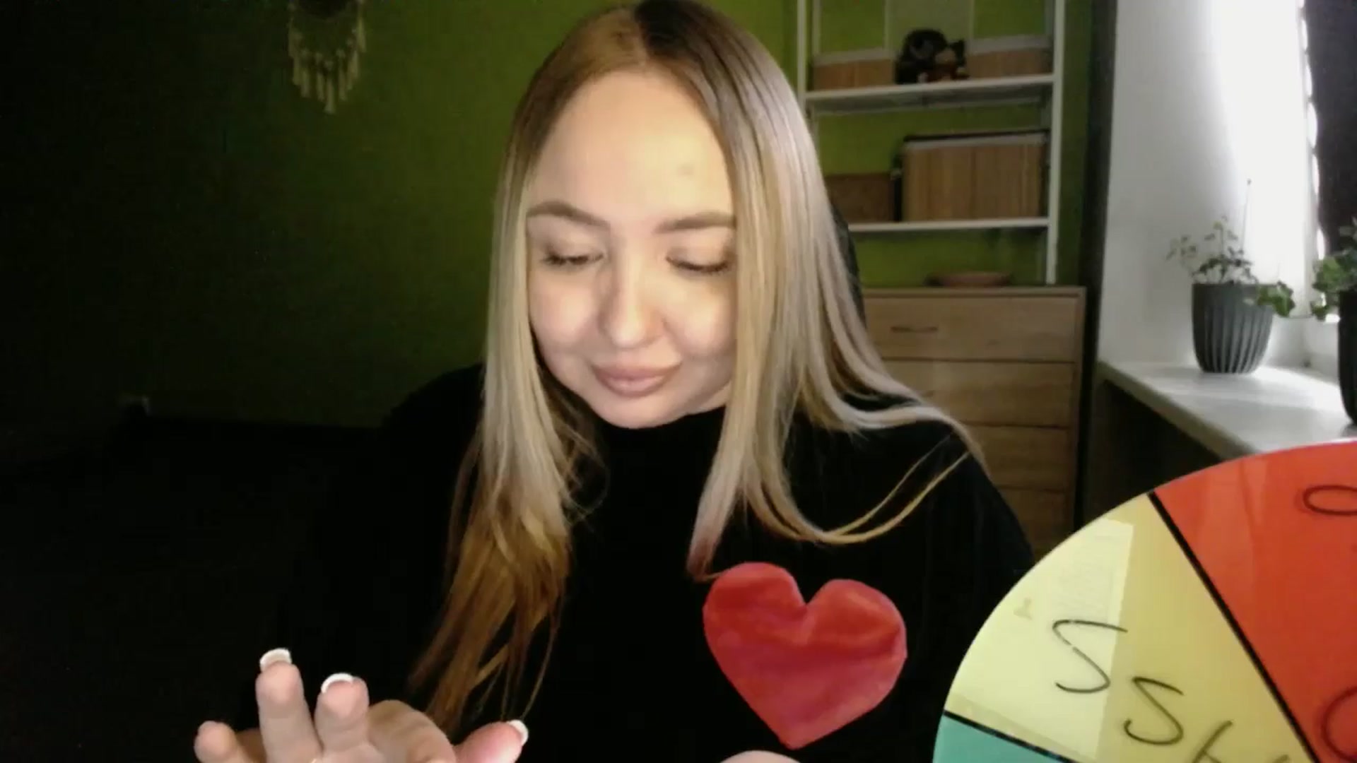 Gallery image thumbnail from ACutiexx's myfreecams stream on, 06/30/2025, 16:35 image 4 of 20