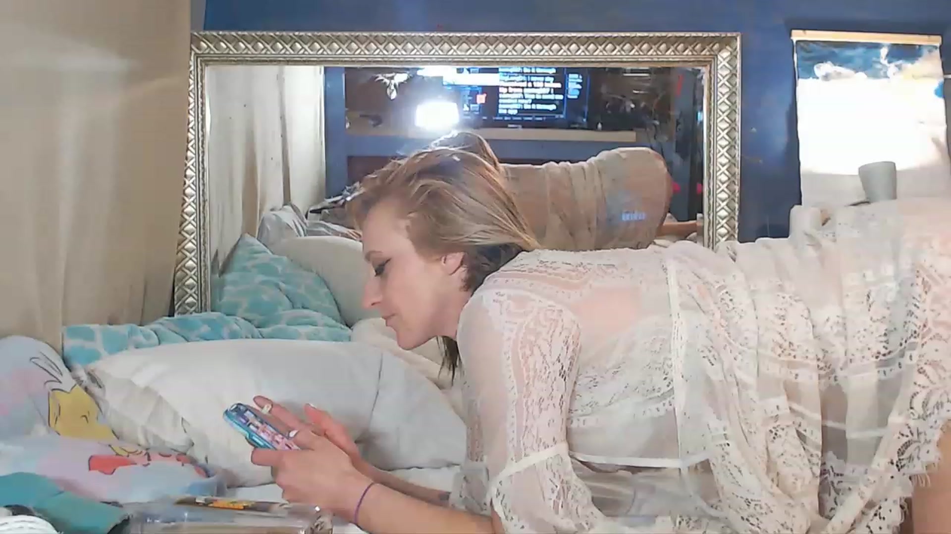 Gallery image thumbnail from AFluidSLUT's myfreecams stream on, 05/03/2023, 09:23 image 2 of 20