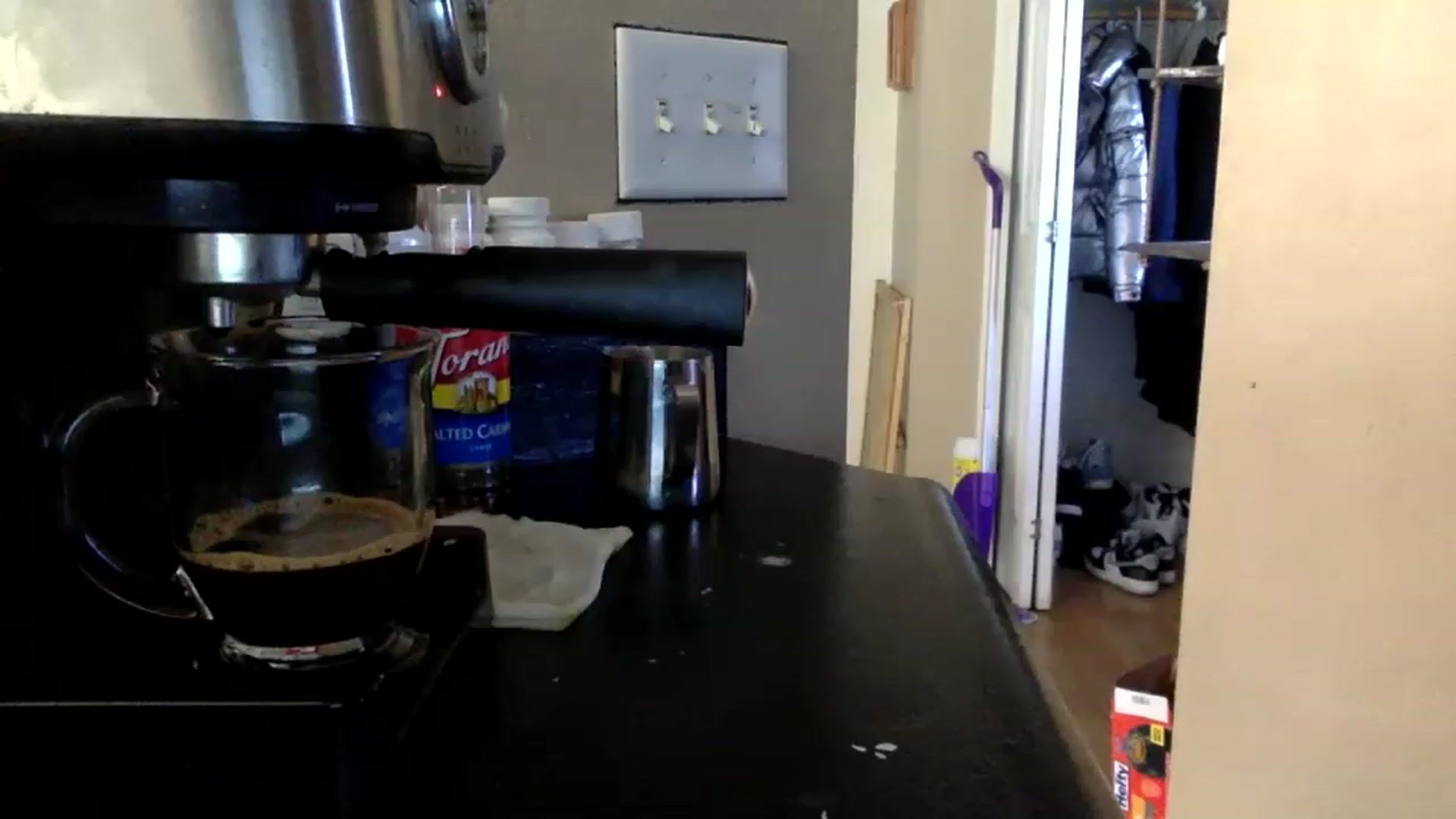 Gallery image thumbnail from AFoxBaby's myfreecams stream on, 01/26/2023, 19:16 image 2 of 20