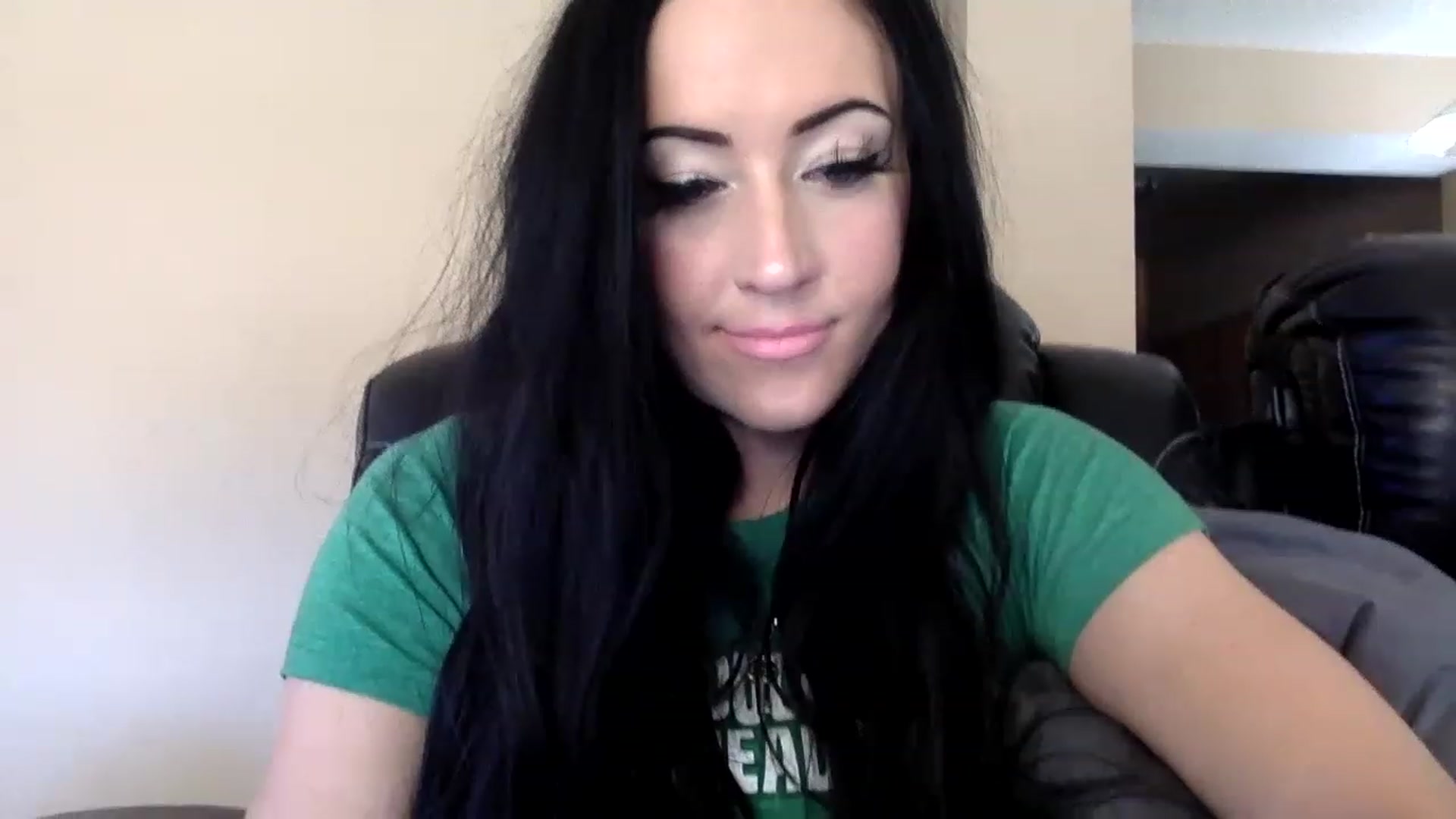 Gallery image thumbnail from AFoxBaby's myfreecams stream on, 01/26/2023, 19:16 image 11 of 20