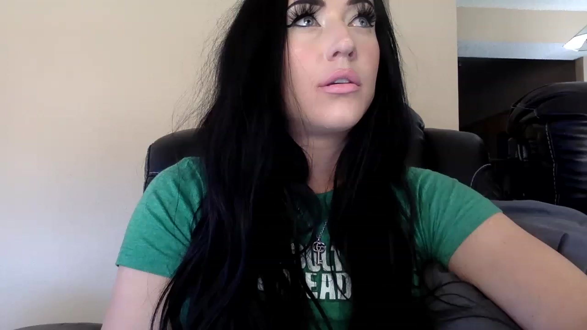 Gallery image thumbnail from AFoxBaby's myfreecams stream on, 01/26/2023, 19:16 image 12 of 20