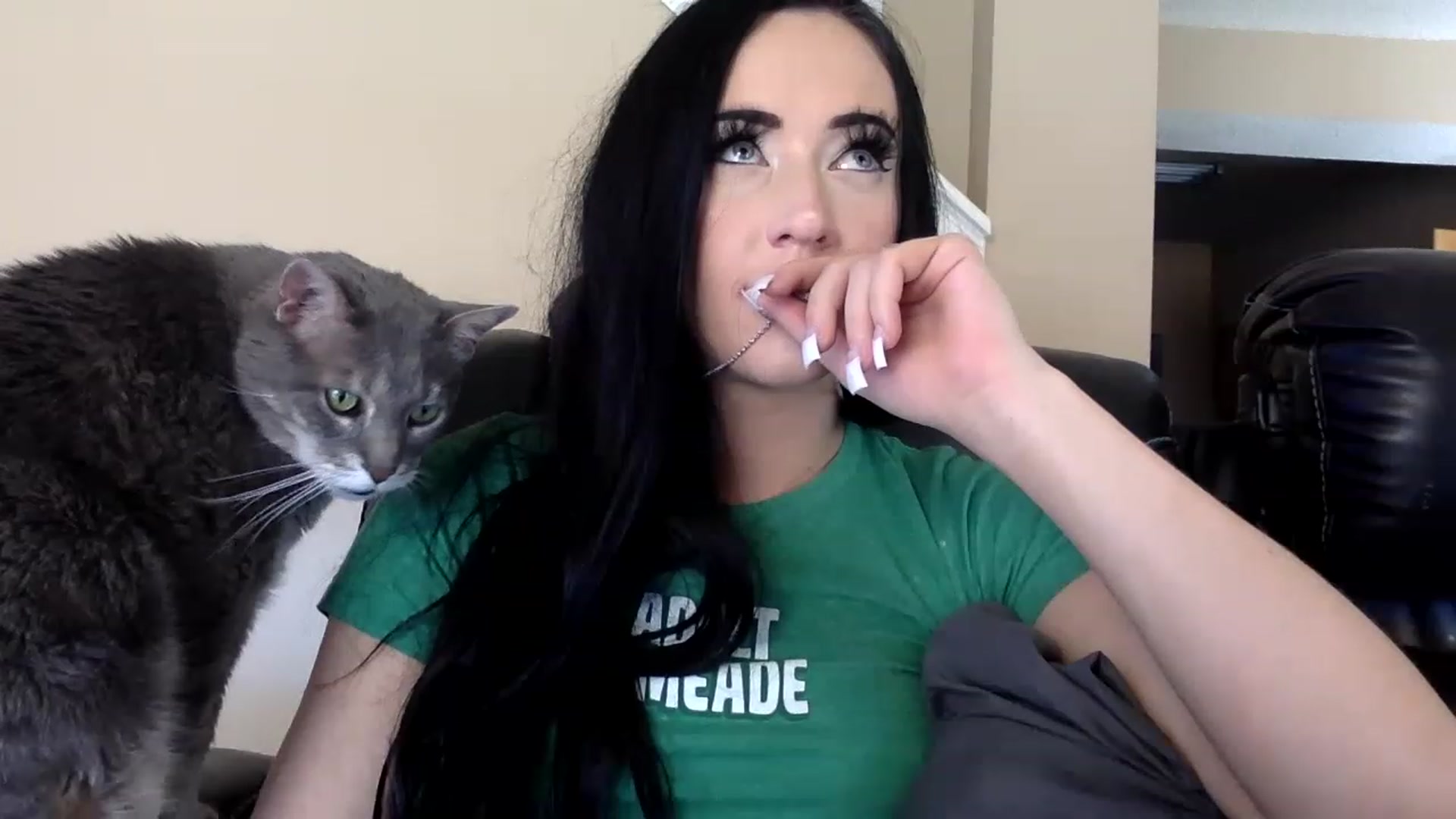 Gallery image thumbnail from AFoxBaby's myfreecams stream on, 01/26/2023, 19:16 image 7 of 20