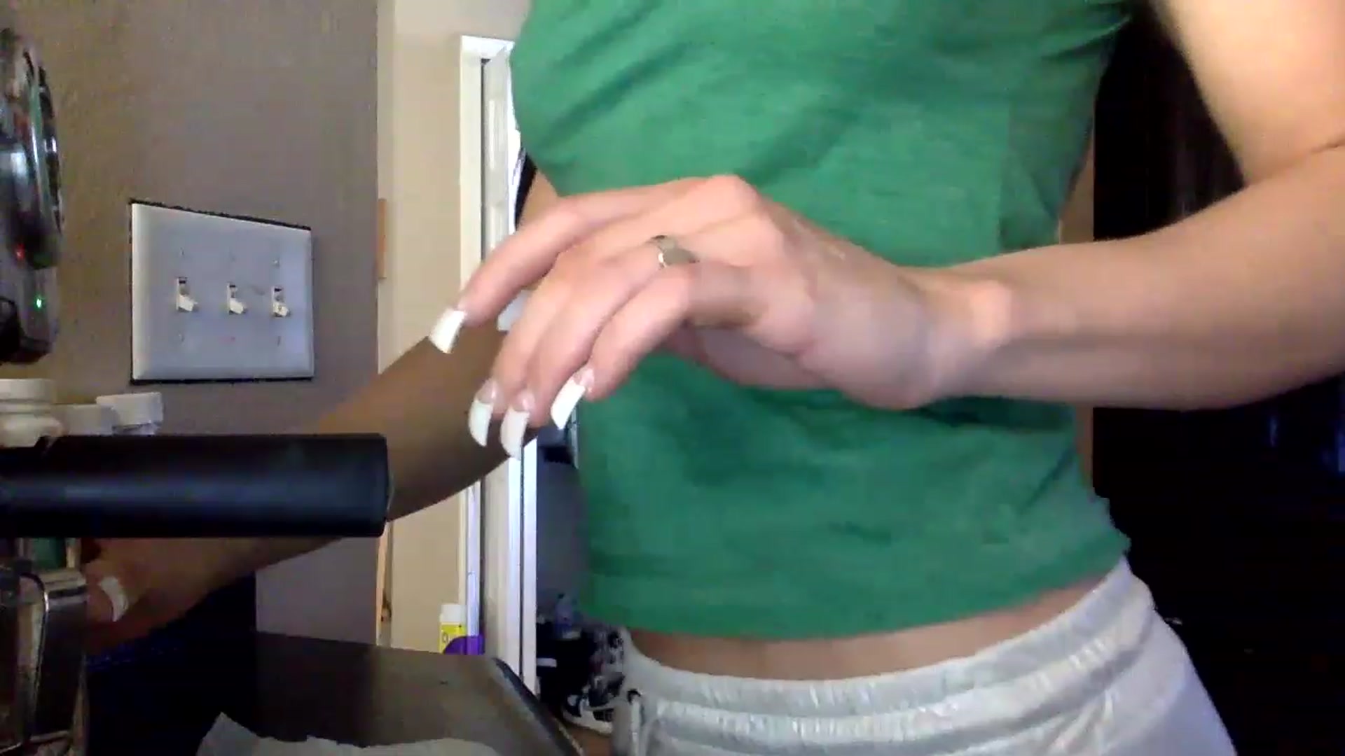 Gallery image thumbnail from AFoxBaby's myfreecams stream on, 01/26/2023, 19:16 image 3 of 20