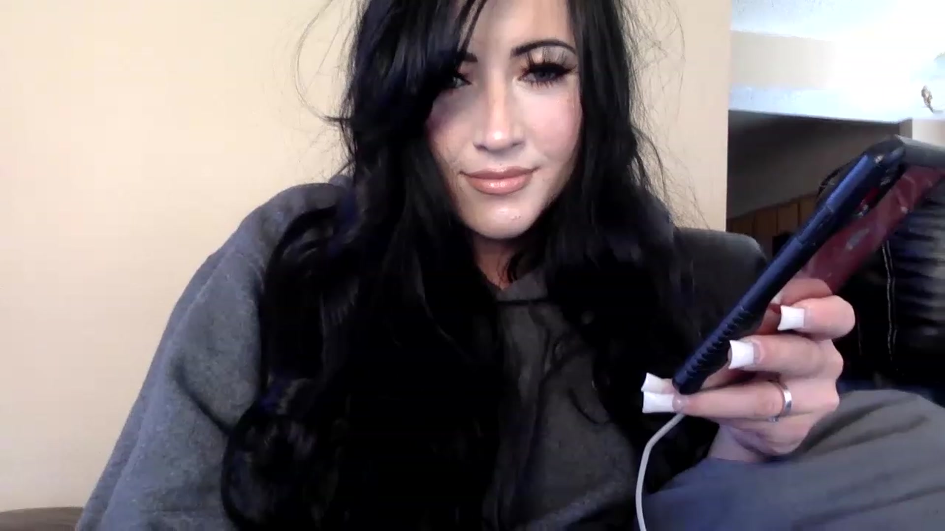 Gallery image thumbnail from AFoxBaby's myfreecams stream on, 01/28/2023, 18:42 image 2 of 20