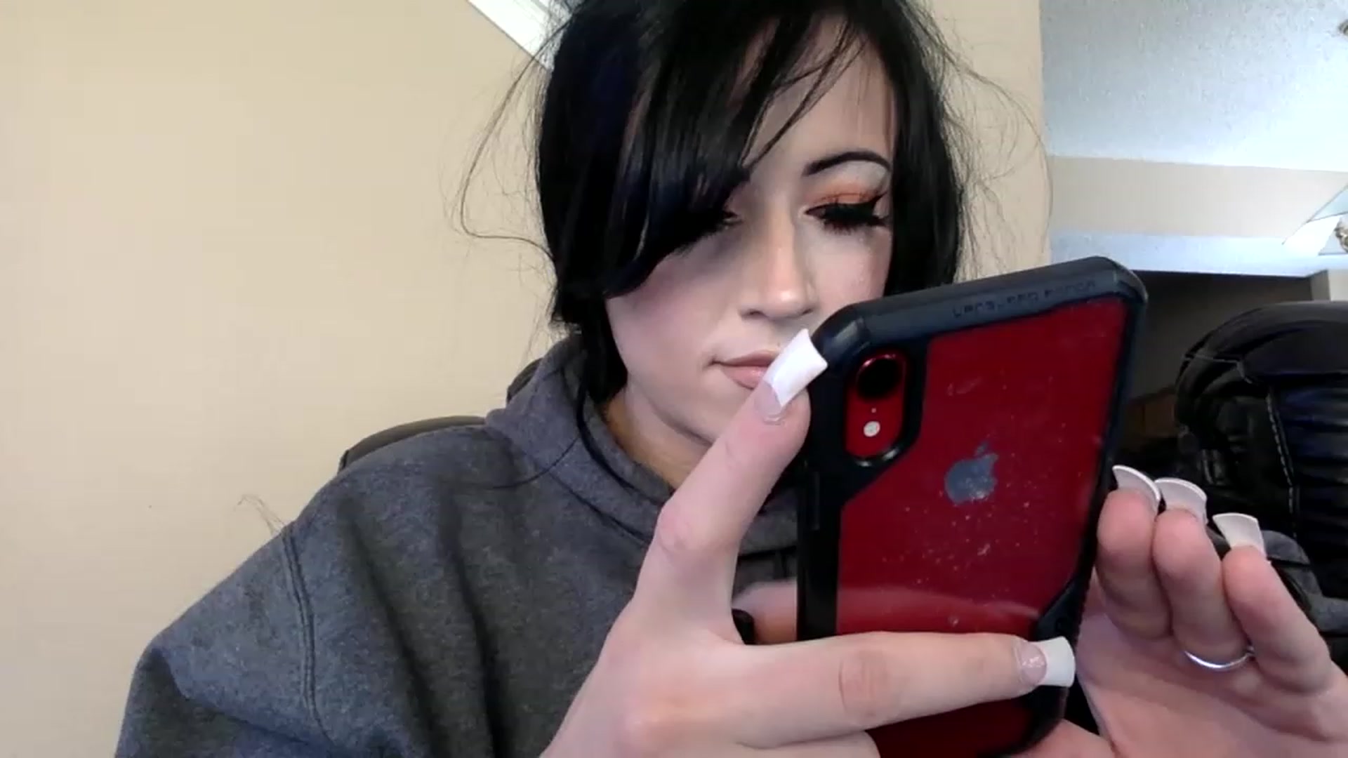 Gallery image thumbnail from AFoxBaby's myfreecams stream on, 01/28/2023, 18:42 image 19 of 20