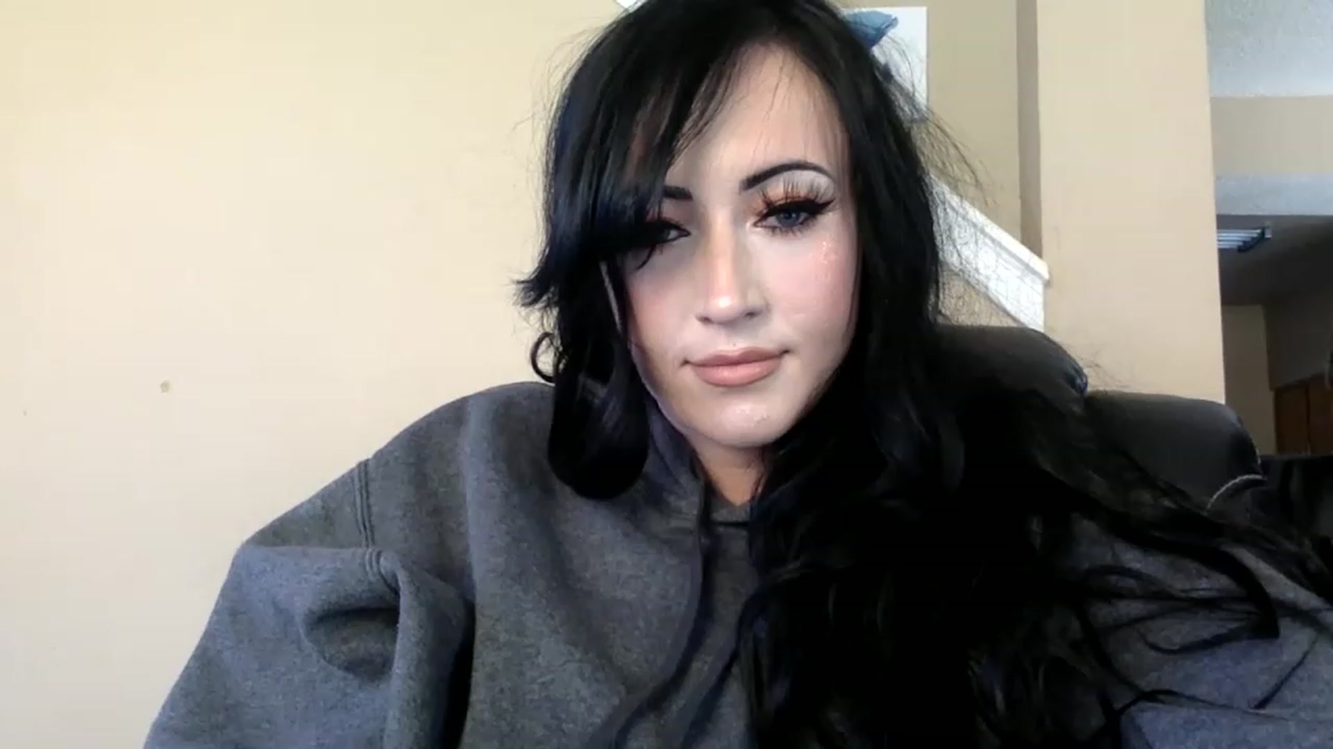 Gallery image thumbnail from AFoxBaby's myfreecams stream on, 01/28/2023, 20:09 image 7 of 20