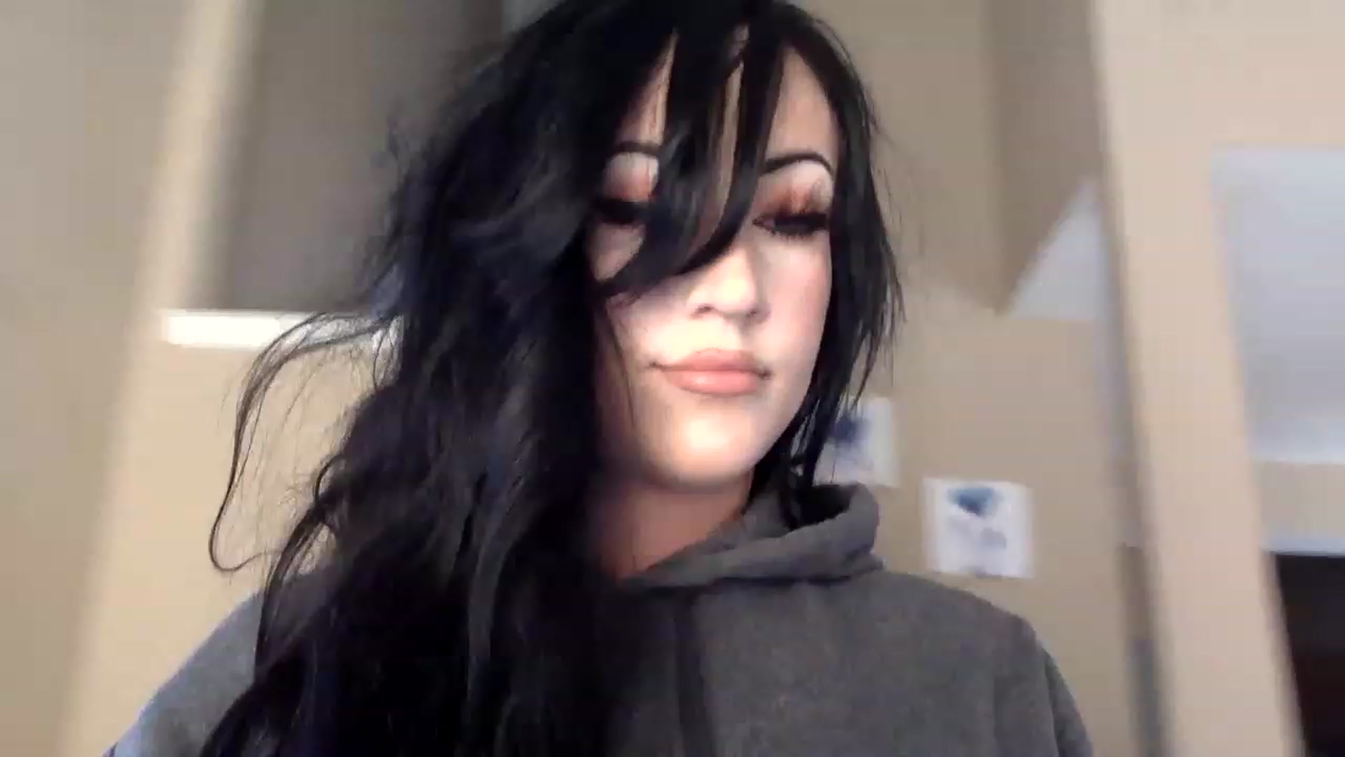 Gallery image thumbnail from AFoxBaby's myfreecams stream on, 01/28/2023, 20:09 image 3 of 20