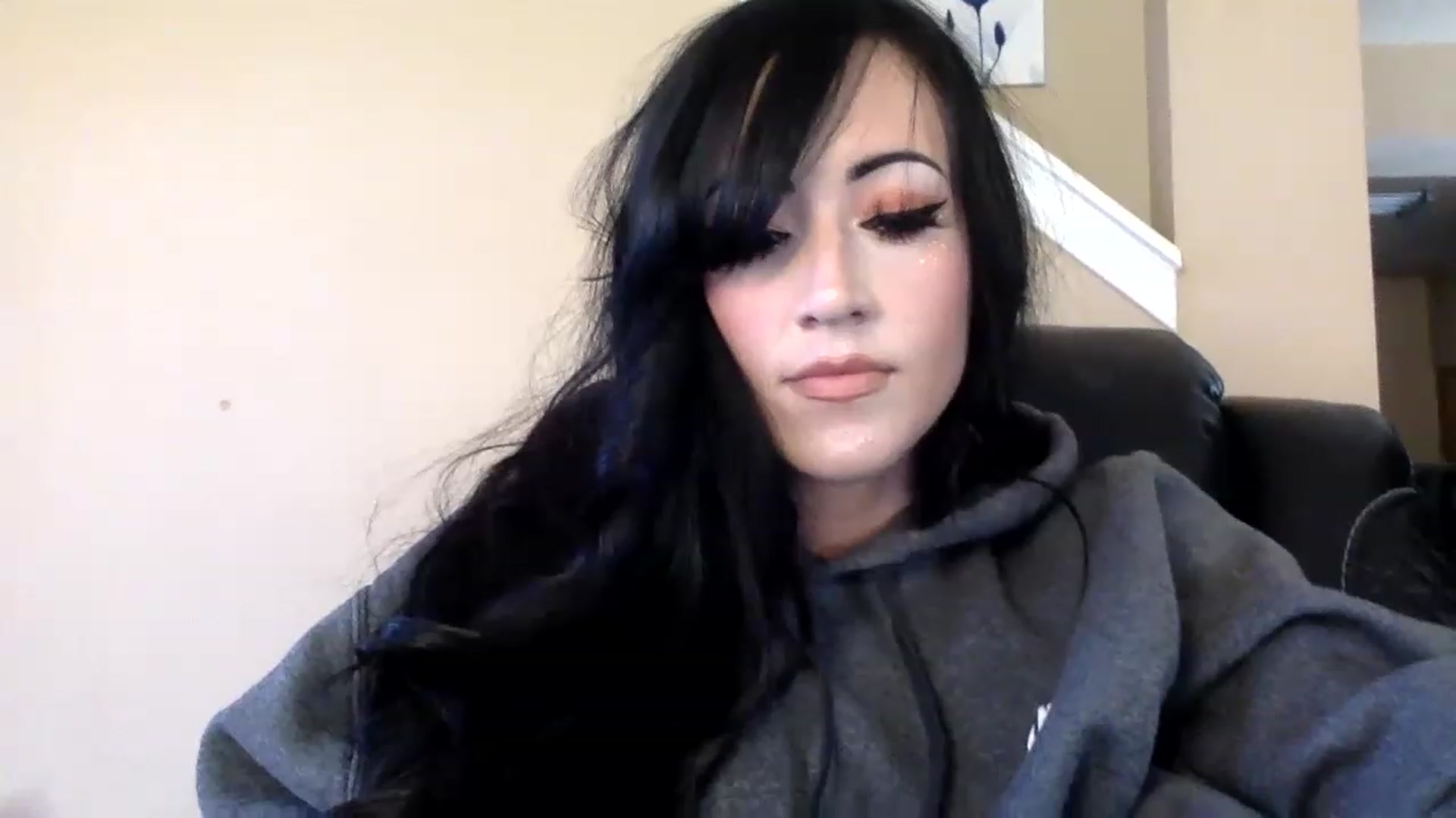 Gallery image thumbnail from AFoxBaby's myfreecams stream on, 01/28/2023, 20:09 image 6 of 20