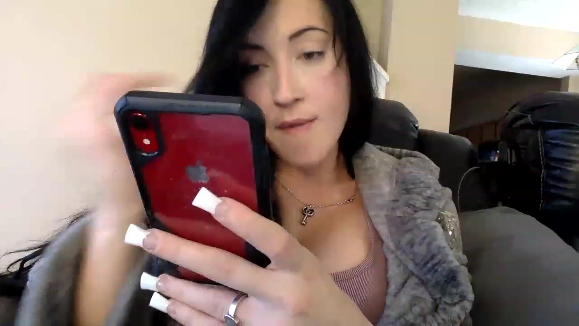 Gallery image thumbnail from AFoxBaby's myfreecams stream on, 01/29/2023, 20:55 image 17 of 20