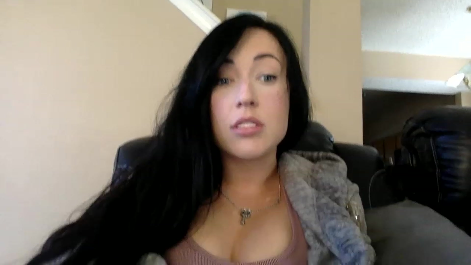Gallery image thumbnail from AFoxBaby's myfreecams stream on, 01/29/2023, 20:55 image 9 of 20