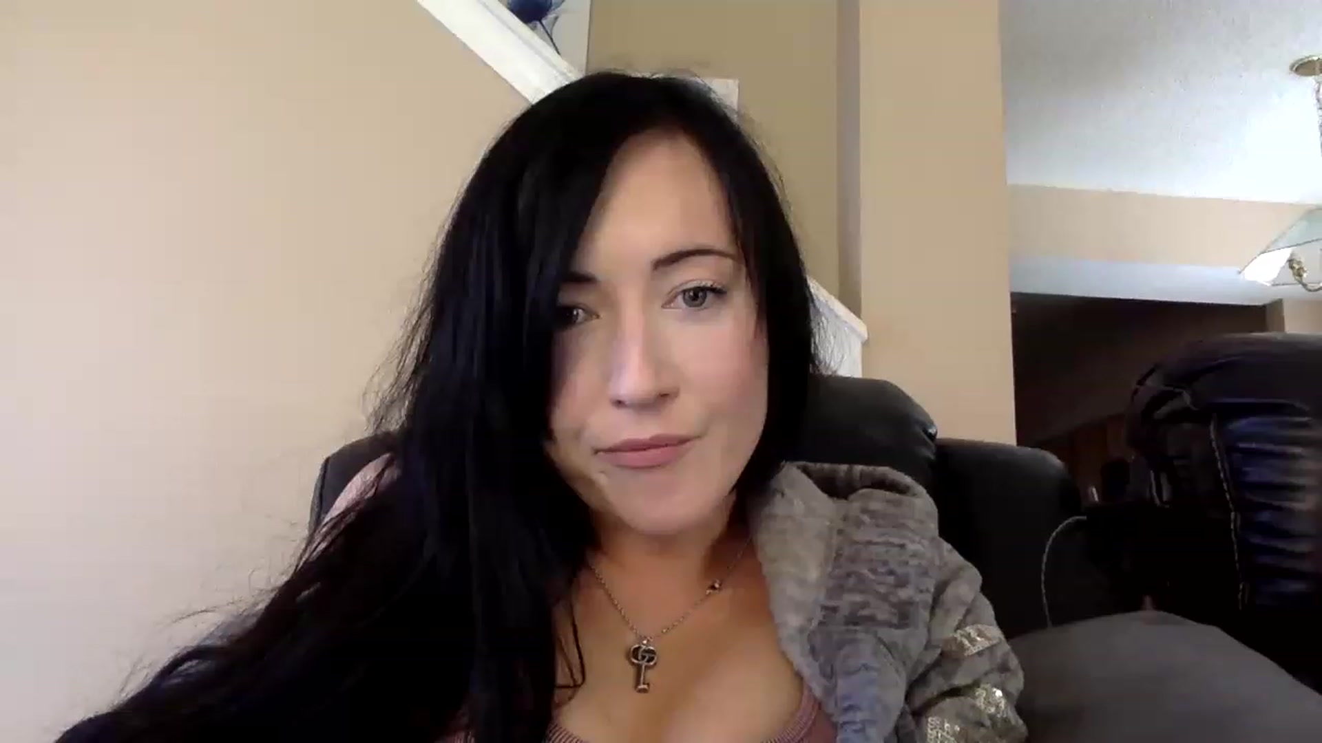 Gallery image thumbnail from AFoxBaby's myfreecams stream on, 01/29/2023, 20:55 image 19 of 20