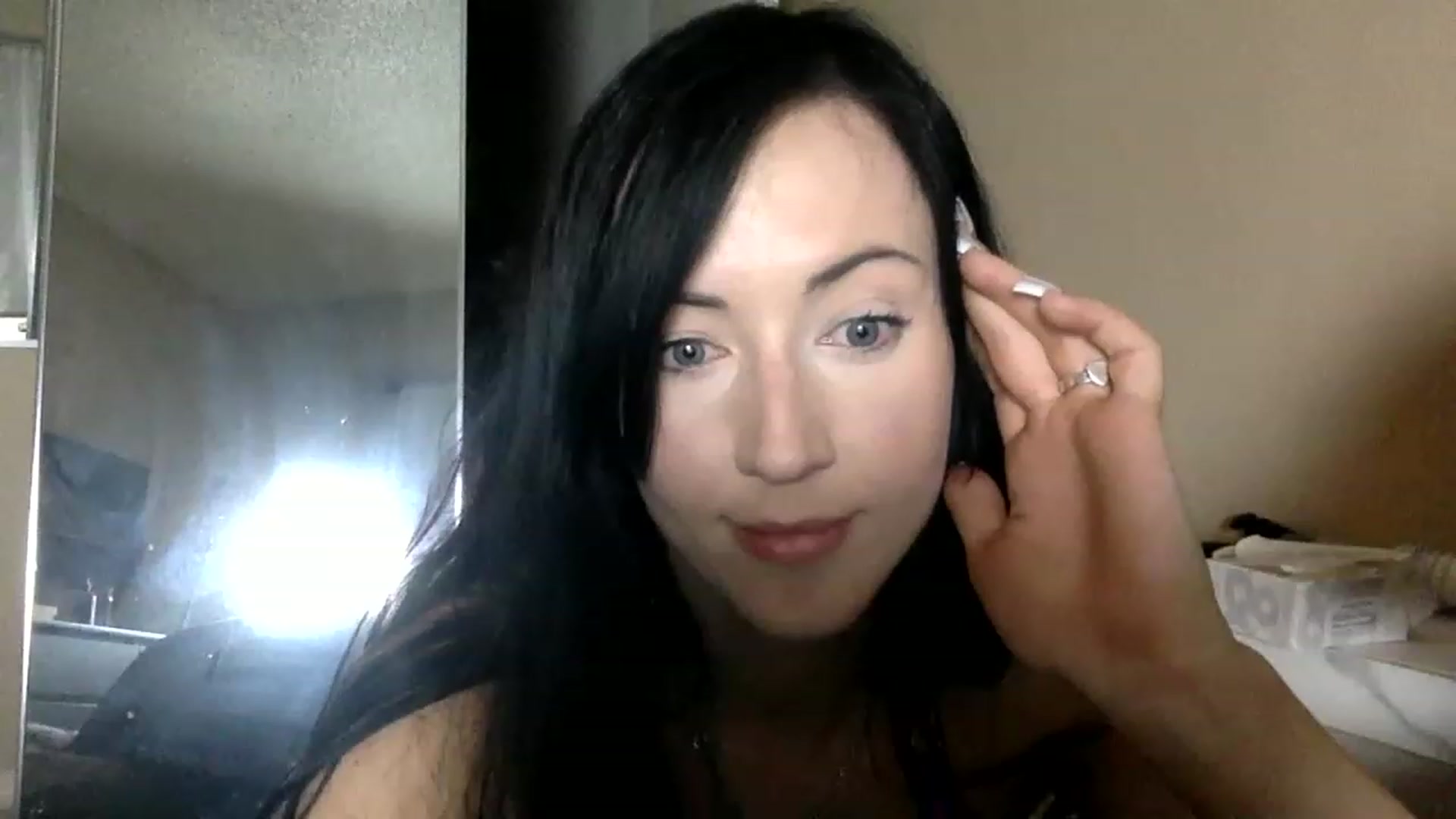 Gallery image thumbnail from AFoxBaby's myfreecams stream on, 01/30/2023, 02:22 image 14 of 20