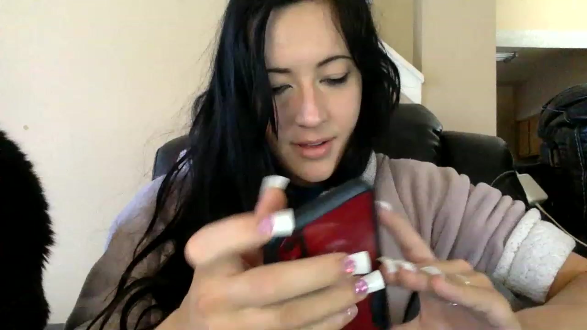 Gallery image thumbnail from AFoxBaby's myfreecams stream on, 02/09/2023, 15:21 image 19 of 20