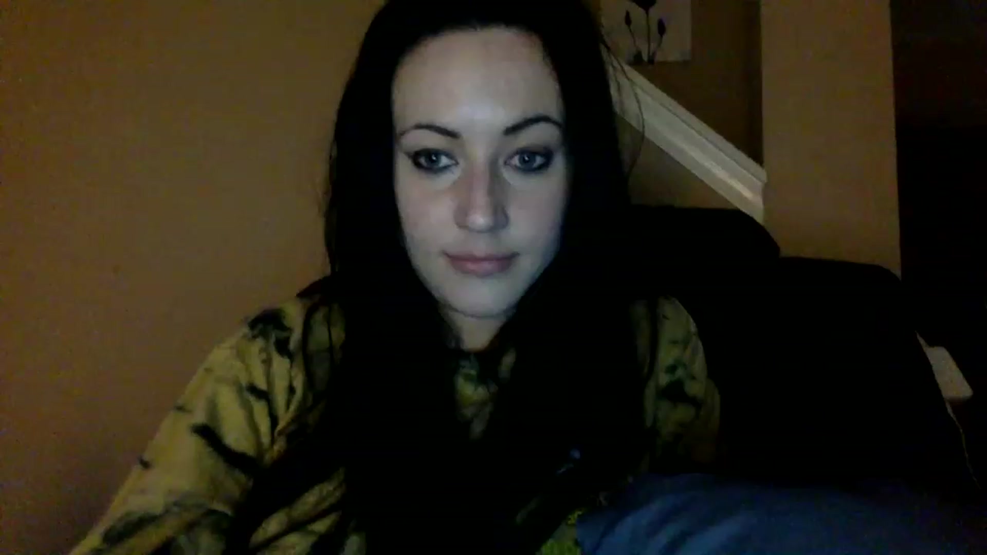 Gallery image thumbnail from AFoxBaby's myfreecams stream on, 02/10/2023, 14:03 image 6 of 20