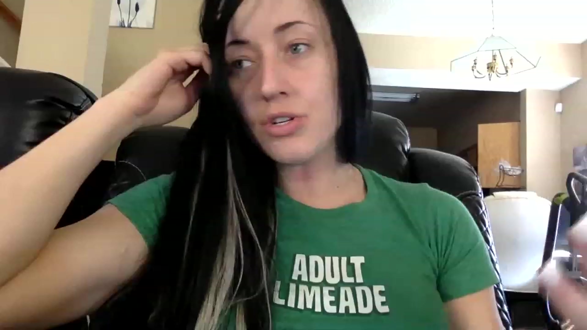 Gallery image thumbnail from AFoxBaby's myfreecams stream on, 02/19/2023, 18:22 image 11 of 20