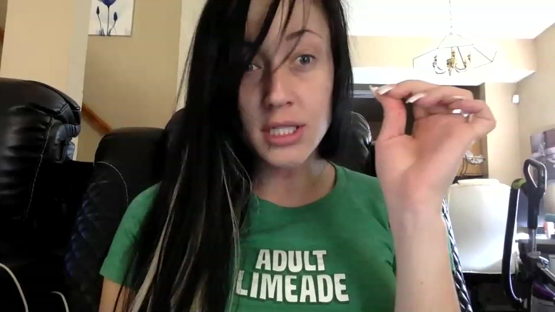 Gallery image thumbnail from AFoxBaby's myfreecams stream on, 02/19/2023, 18:22 image 4 of 20