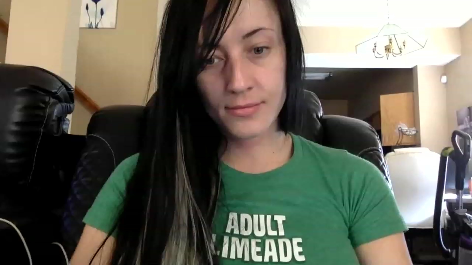 Gallery image thumbnail from AFoxBaby's myfreecams stream on, 02/19/2023, 18:22 image 9 of 20