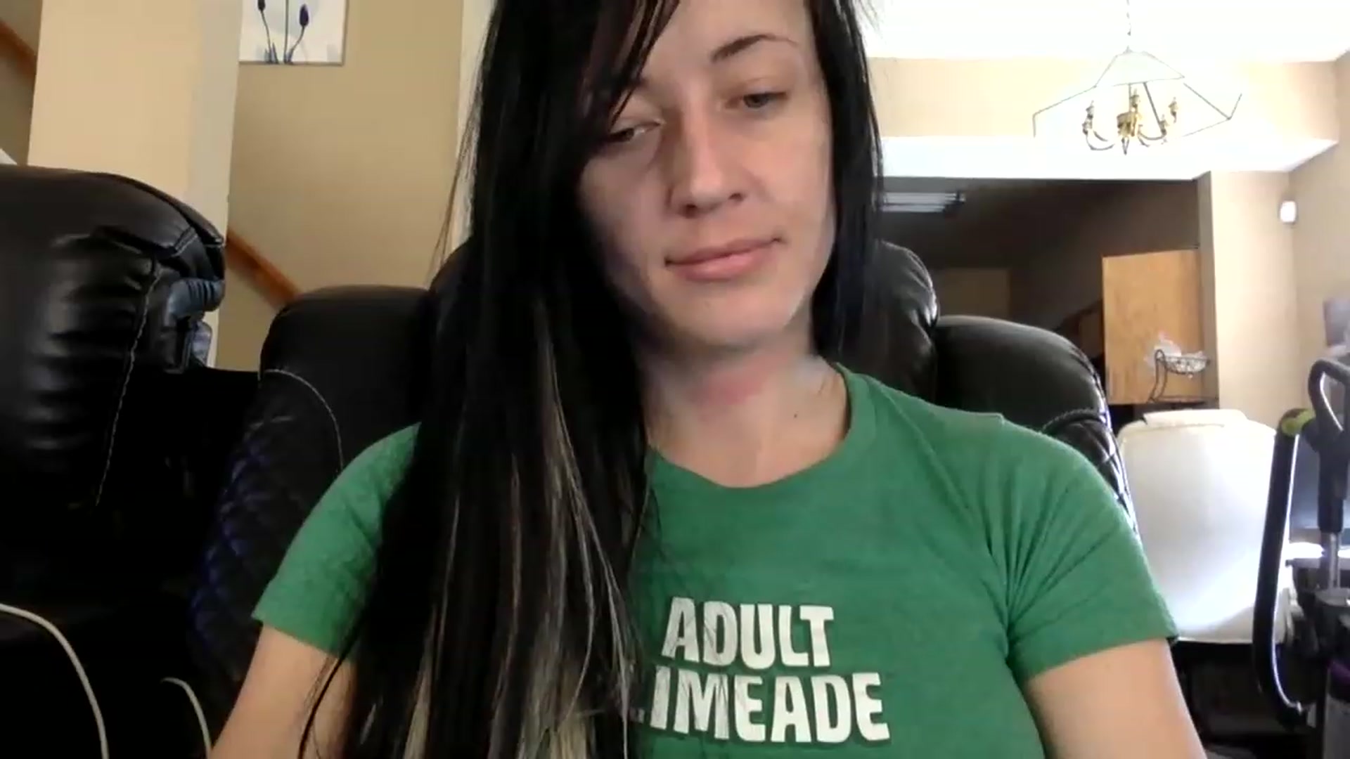 Gallery image thumbnail from AFoxBaby's myfreecams stream on, 02/19/2023, 18:22 image 8 of 20