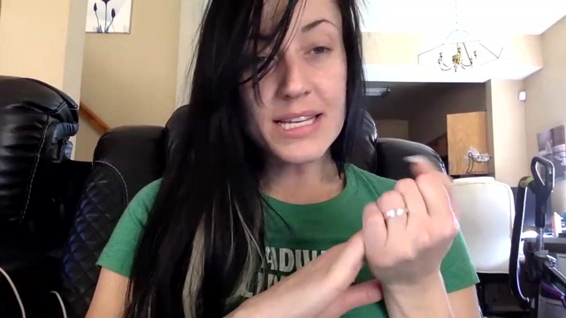 Gallery image thumbnail from AFoxBaby's myfreecams stream on, 02/19/2023, 18:22 image 19 of 20