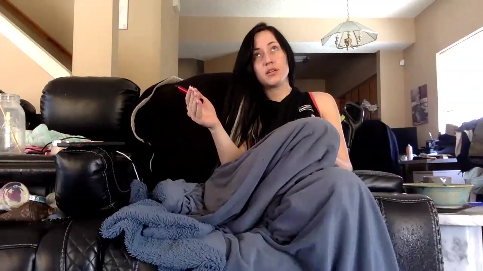 Gallery image thumbnail from AFoxBaby's myfreecams stream on, 02/23/2023, 20:28 image 19 of 20