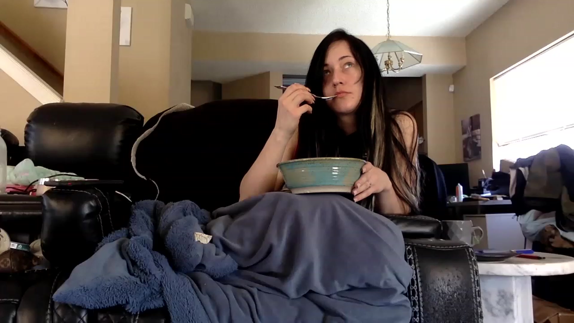Gallery image thumbnail from AFoxBaby's myfreecams stream on, 02/23/2023, 20:28 image 12 of 20