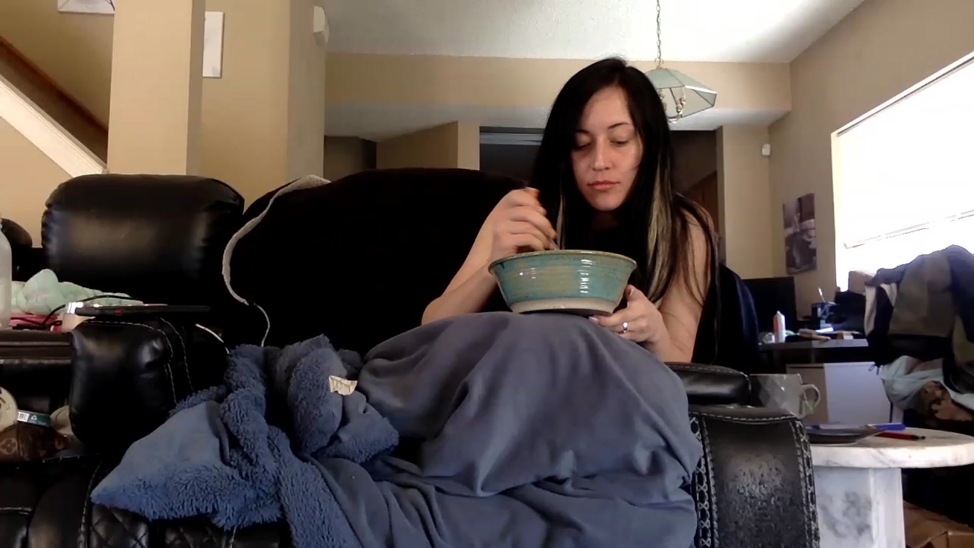 Gallery image thumbnail from AFoxBaby's myfreecams stream on, 02/23/2023, 20:28 image 10 of 20
