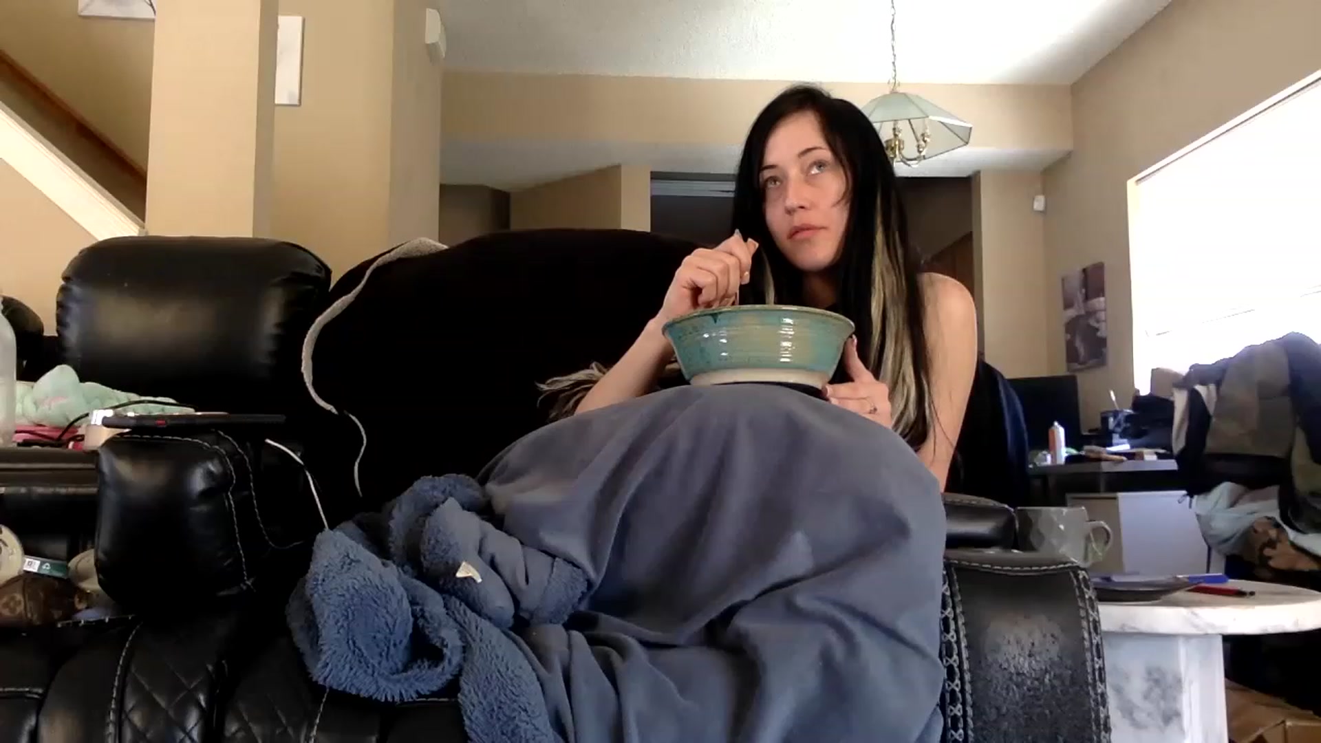Gallery image thumbnail from AFoxBaby's myfreecams stream on, 02/23/2023, 20:28 image 9 of 20