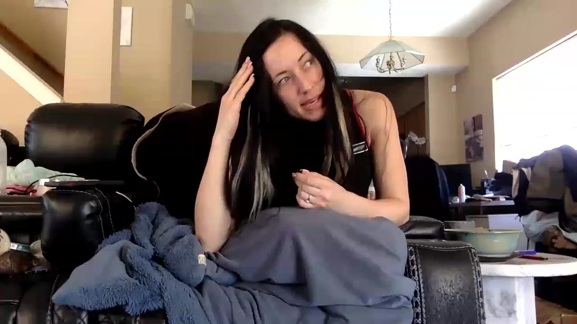 Gallery image thumbnail from AFoxBaby's myfreecams stream on, 02/23/2023, 20:28 image 13 of 20