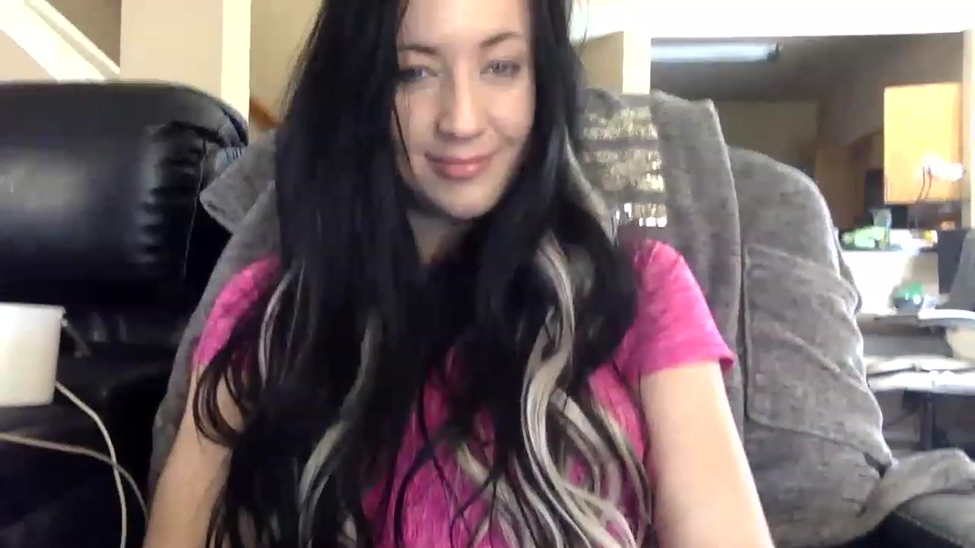 Gallery image thumbnail from AFoxBaby's myfreecams stream on, 02/27/2023, 17:20 image 19 of 20