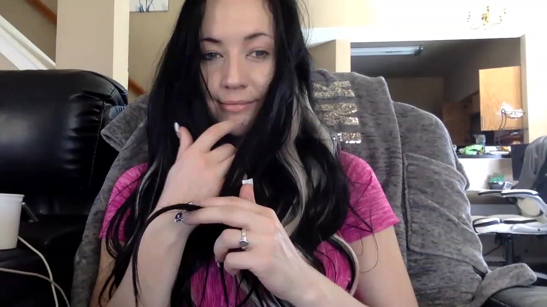 Gallery image thumbnail from AFoxBaby's myfreecams stream on, 02/27/2023, 17:20 image 10 of 20