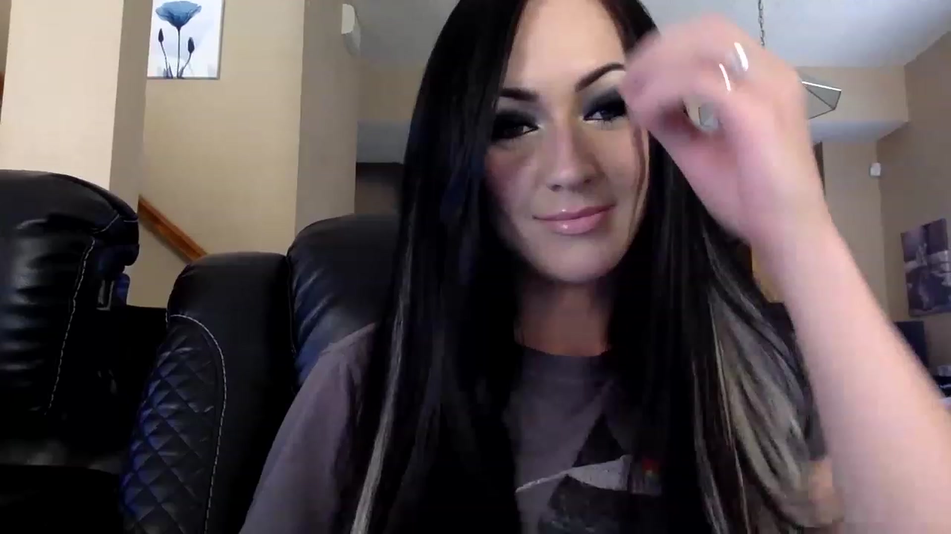 Gallery image thumbnail from AFoxBaby's myfreecams stream on, 03/06/2023, 21:09 image 1 of 20