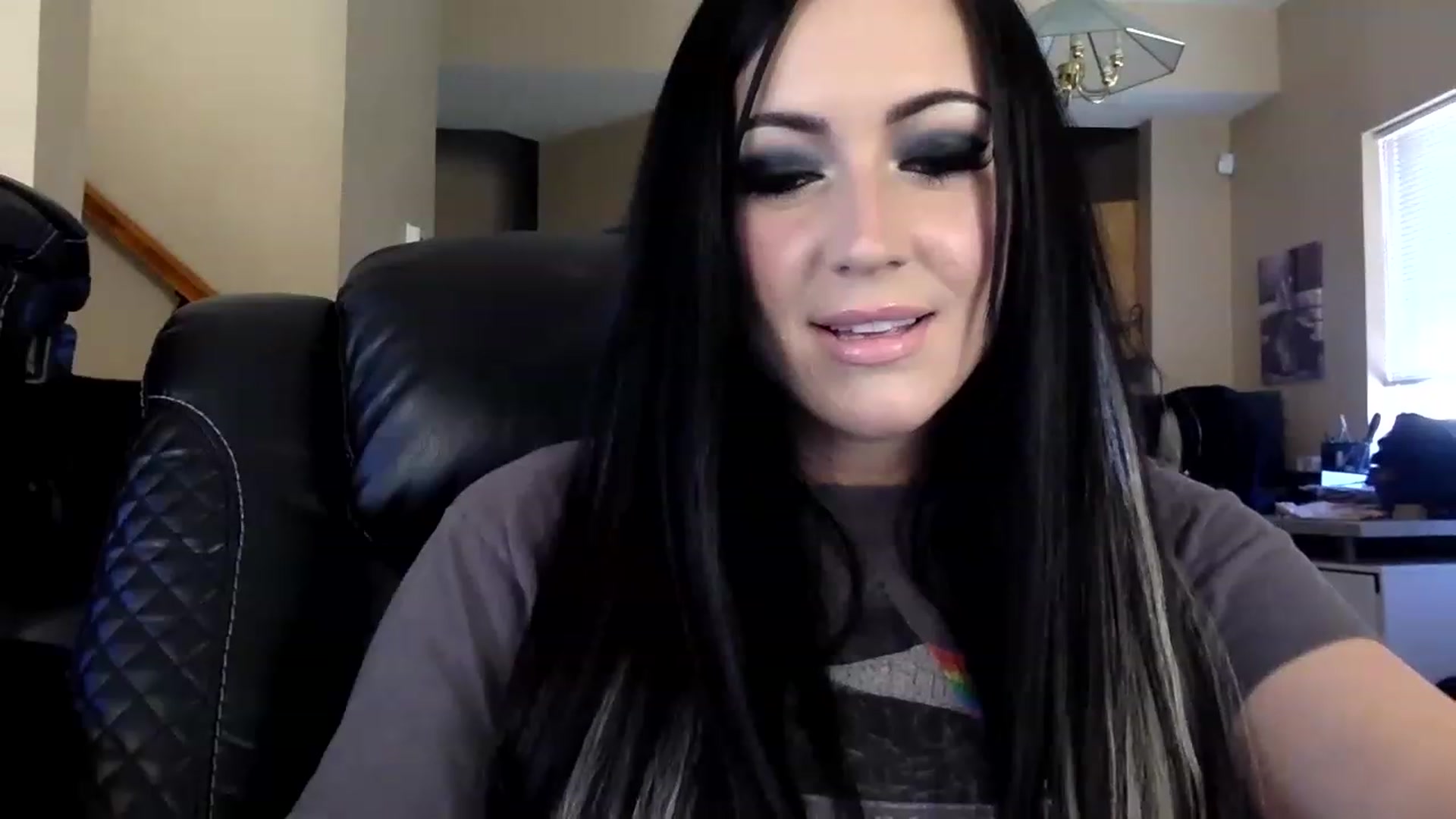Gallery image thumbnail from AFoxBaby's myfreecams stream on, 03/06/2023, 21:09 image 20 of 20