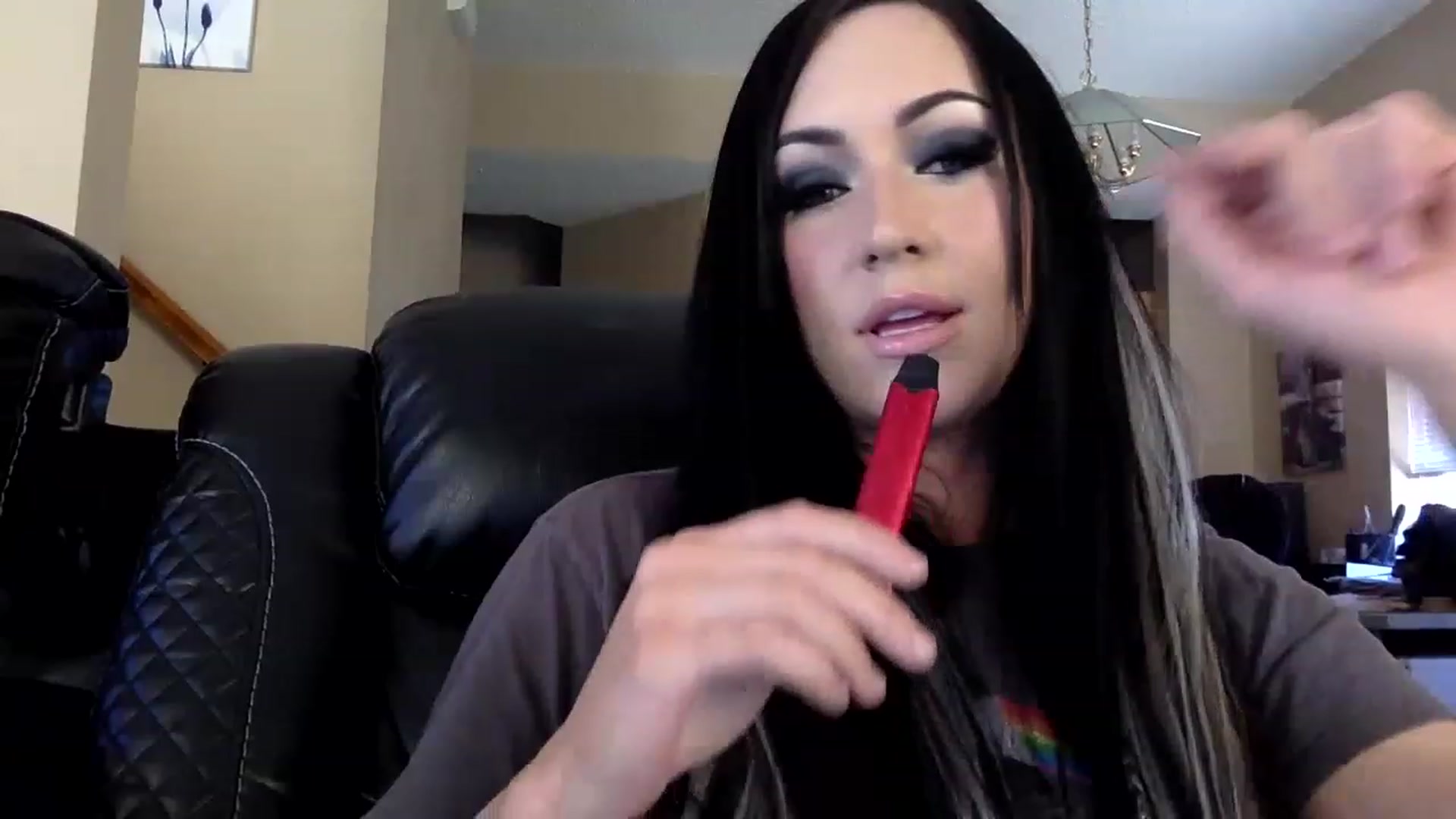 Gallery image thumbnail from AFoxBaby's myfreecams stream on, 03/06/2023, 21:09 image 8 of 20