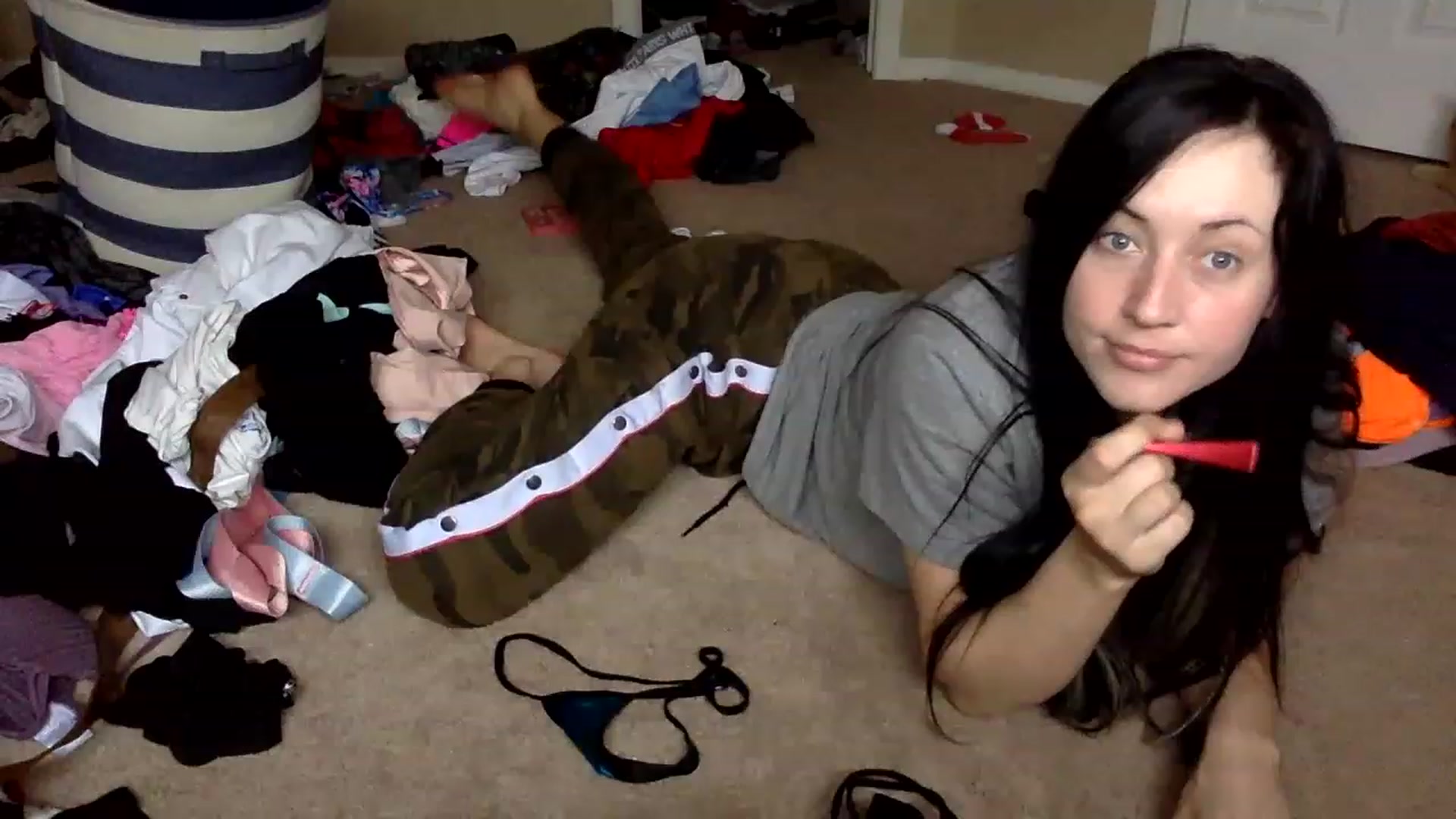 Gallery image thumbnail from AFoxBaby's myfreecams stream on, 03/07/2023, 16:24 image 1 of 20