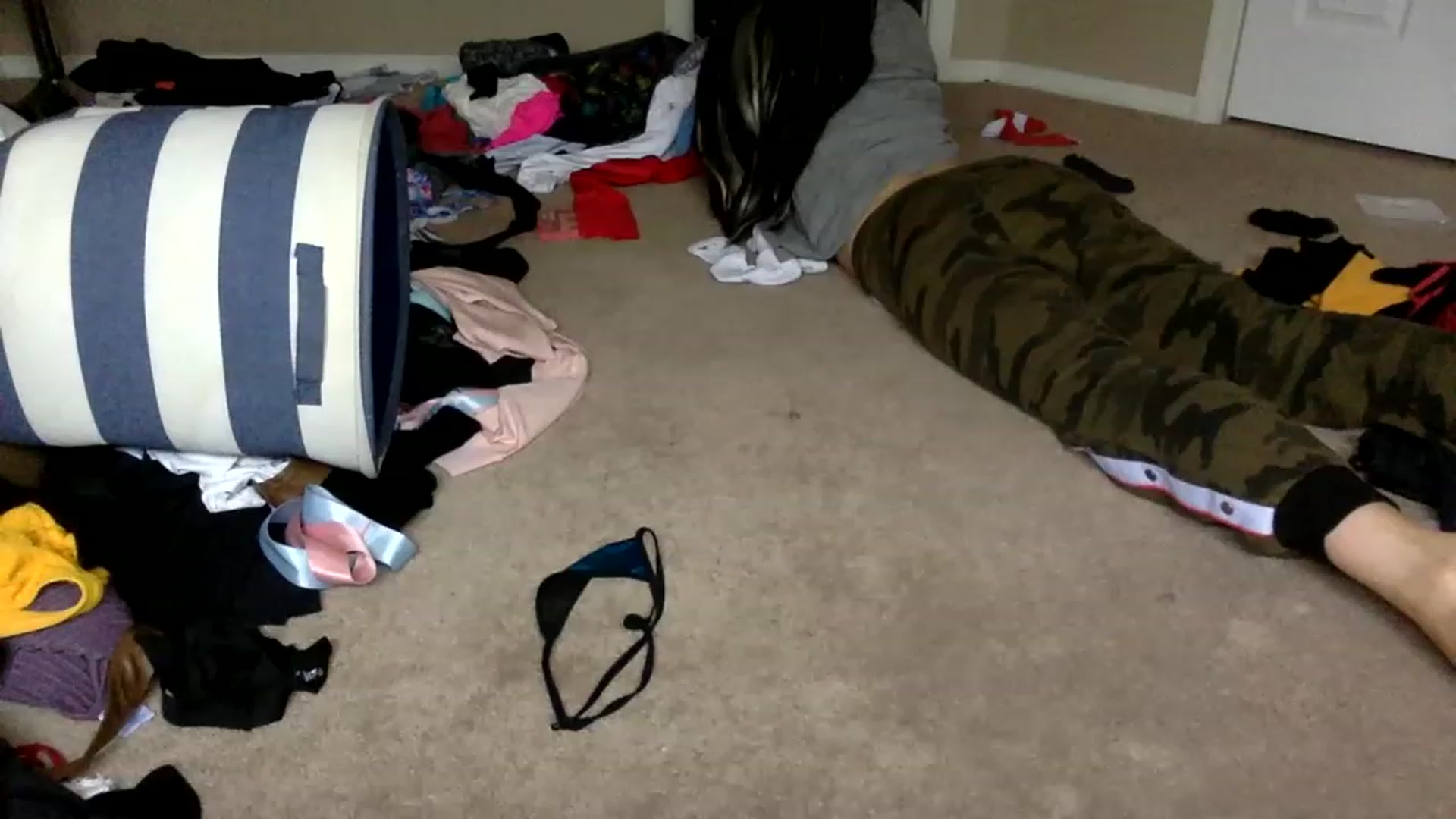 Gallery image thumbnail from AFoxBaby's myfreecams stream on, 03/07/2023, 16:24 image 20 of 20