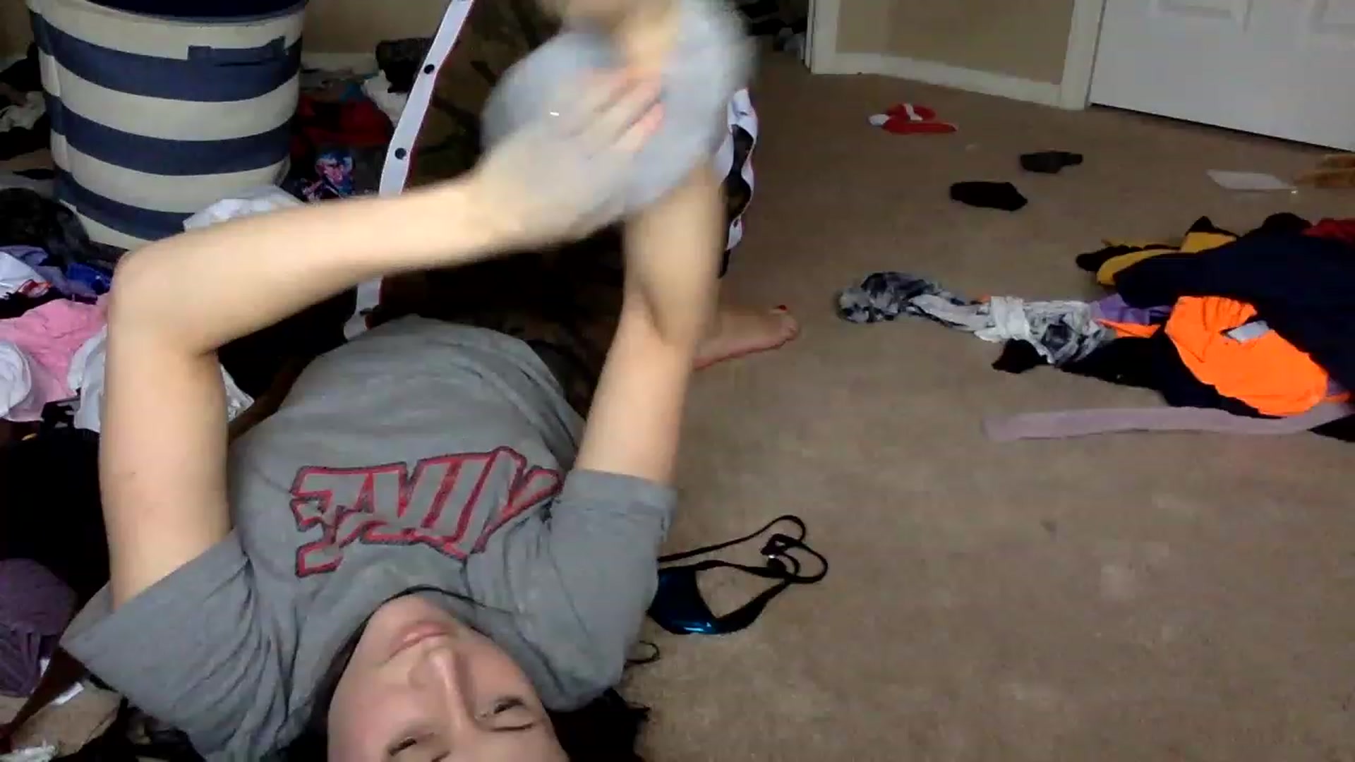 Gallery image thumbnail from AFoxBaby's myfreecams stream on, 03/07/2023, 16:24 image 5 of 20