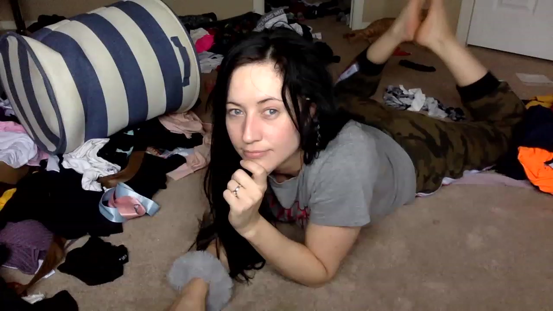 Gallery image thumbnail from AFoxBaby's myfreecams stream on, 03/07/2023, 16:24 image 12 of 20